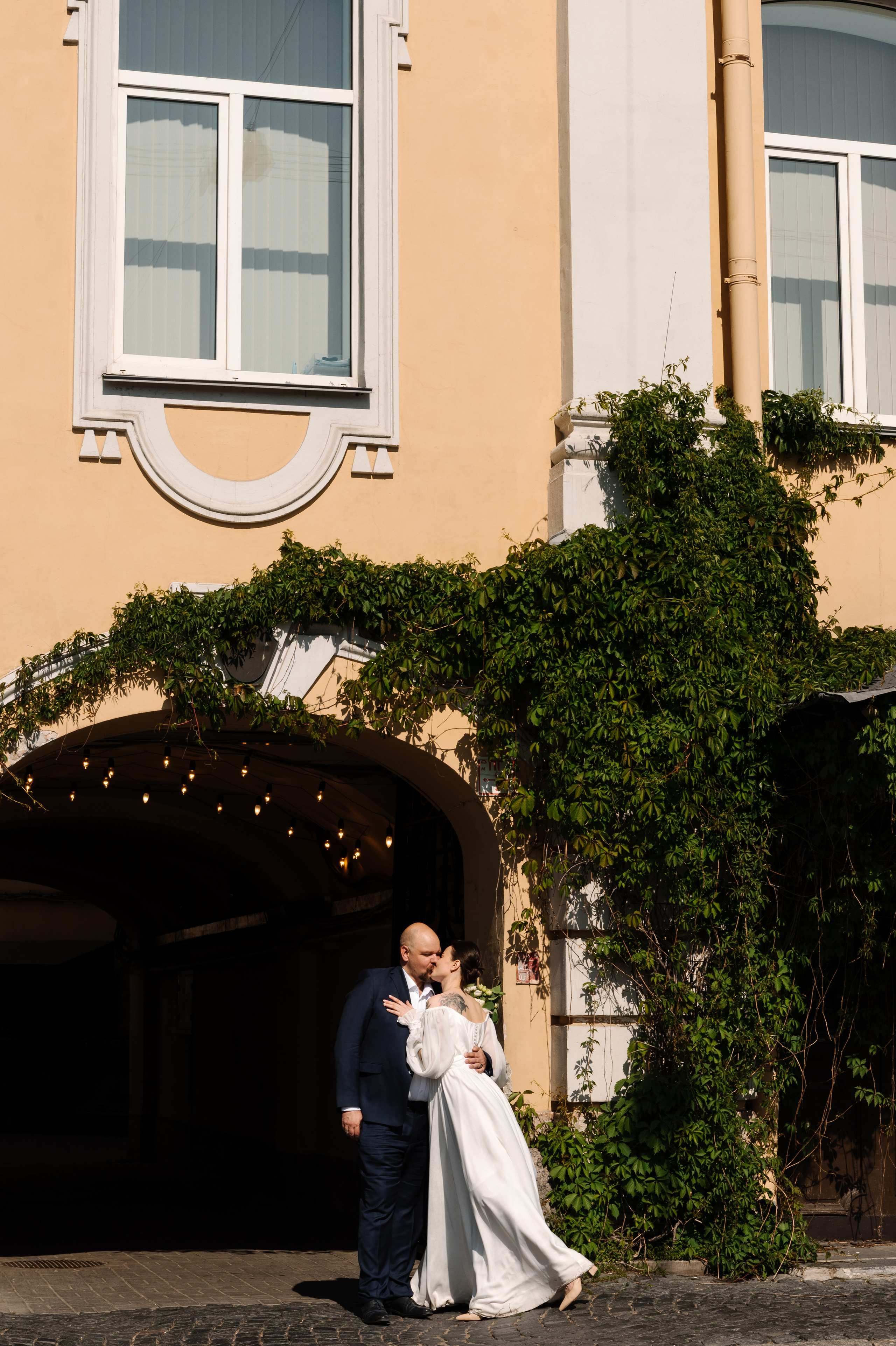 Венчание. Профессиональный фотограф беременности в СПБ. Стильные фотосессии беременности в стиле минимализм и классическая фотография