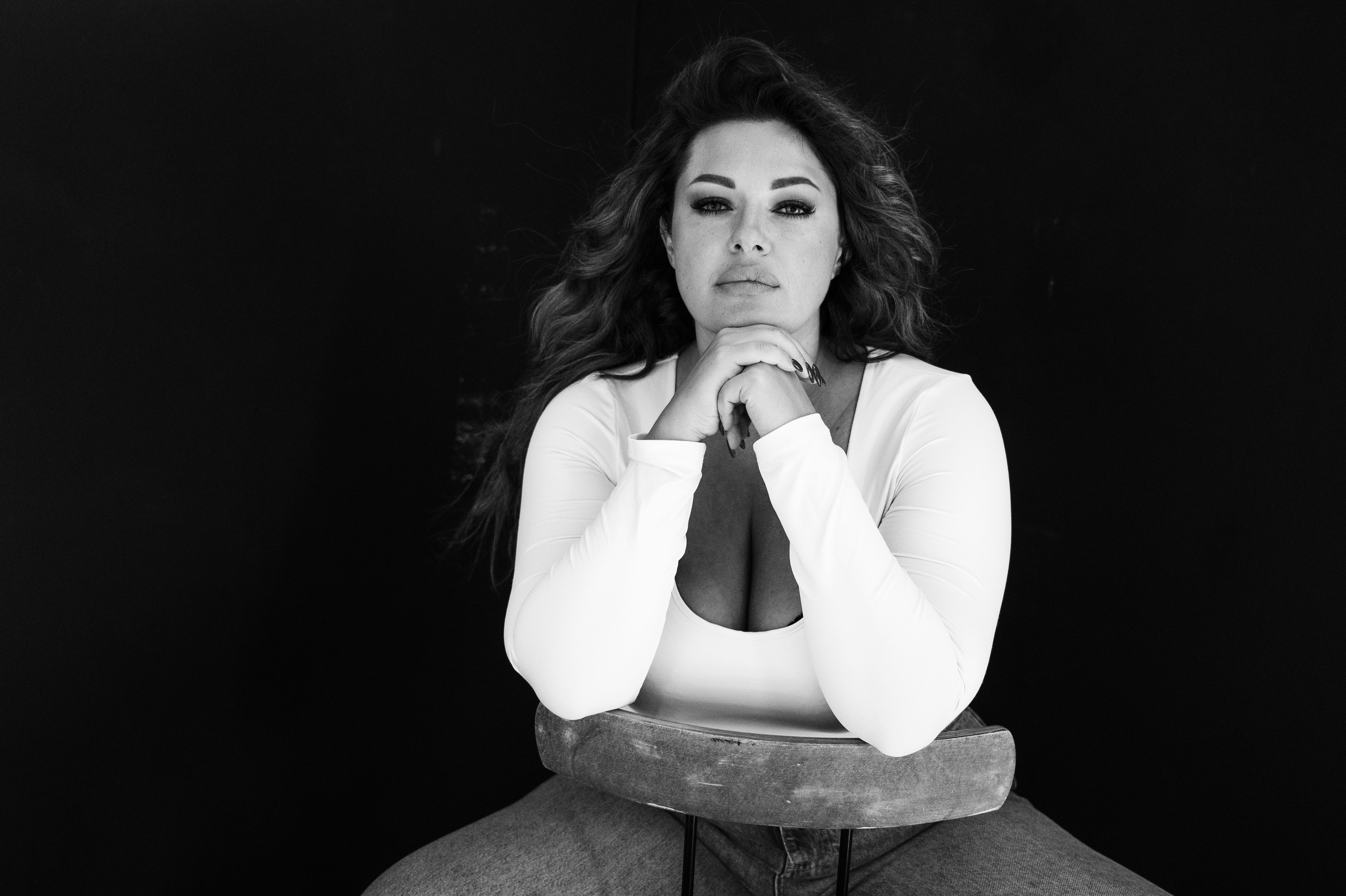 Элеонора. Профессиональный фотограф беременности в СПБ. Стильные фотосессии беременности в стиле минимализм и классическая фотография