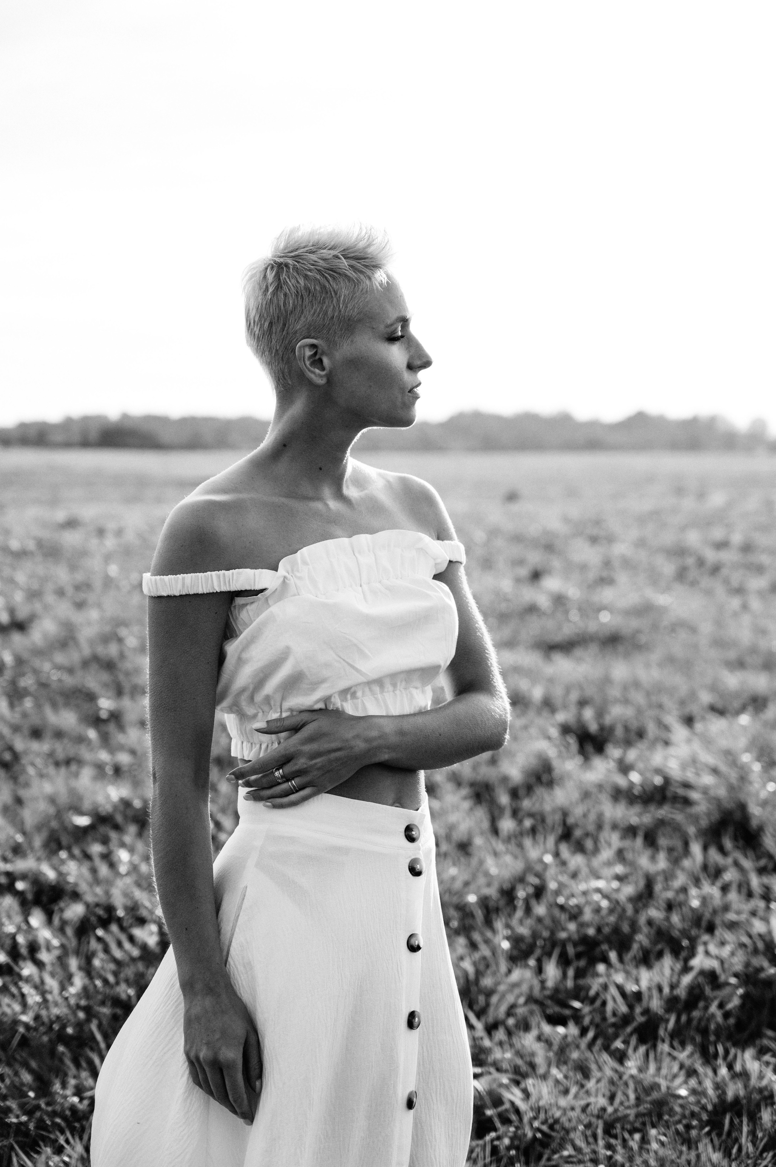 Алина сдетьми. Профессиональный фотограф беременности в СПБ. Стильные фотосессии беременности в стиле минимализм и классическая фотография