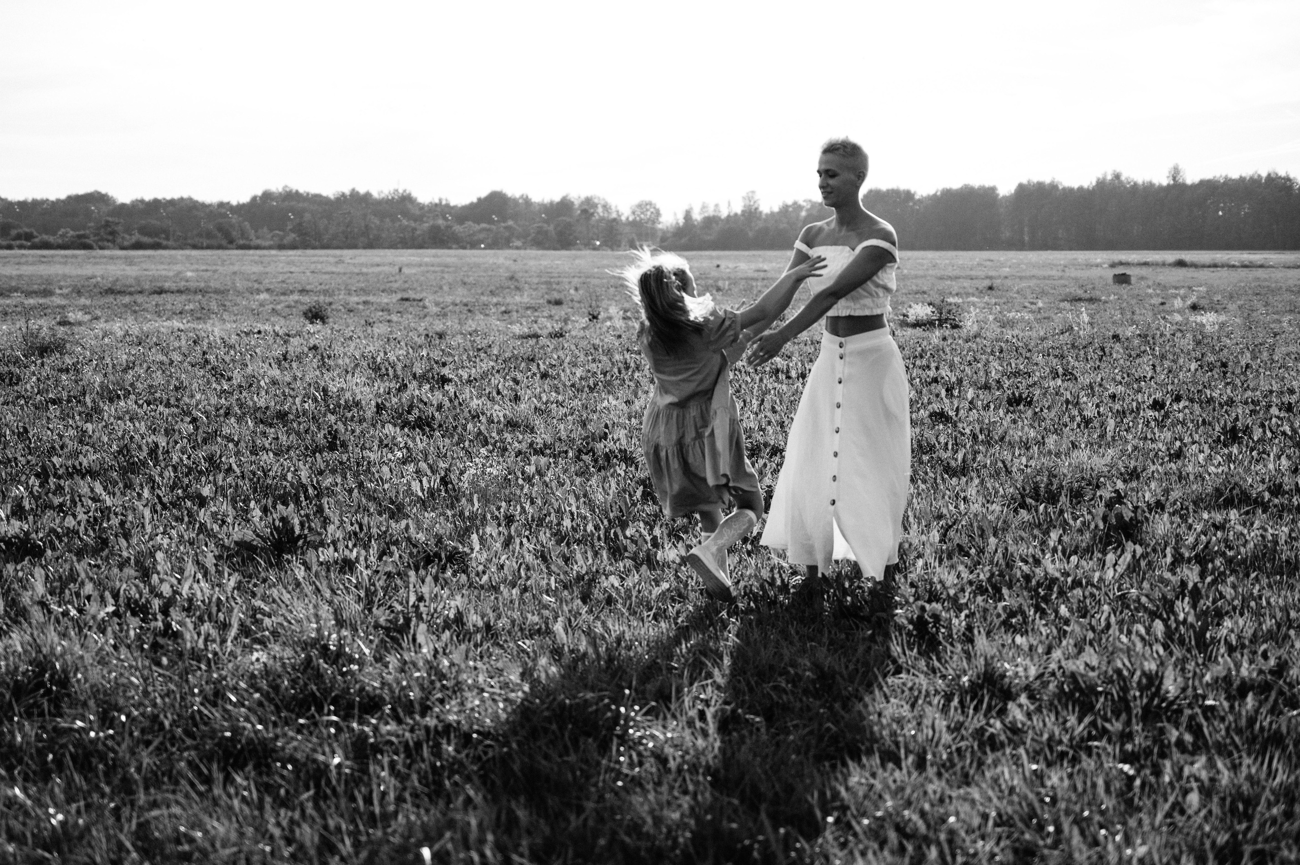 Алина сдетьми. Профессиональный фотограф беременности в СПБ. Стильные фотосессии беременности в стиле минимализм и классическая фотография