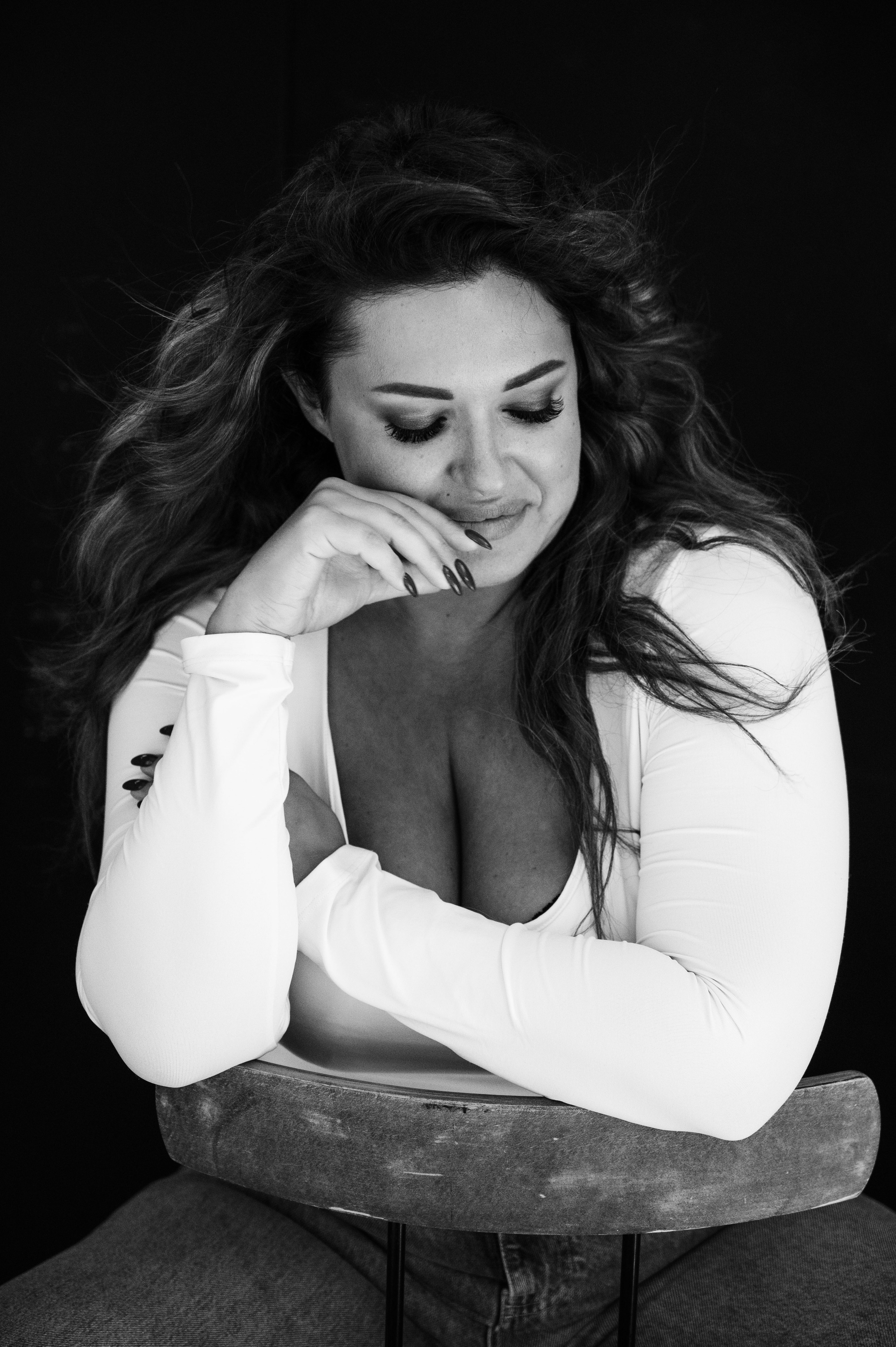 Элеонора. Профессиональный фотограф беременности в СПБ. Стильные фотосессии беременности в стиле минимализм и классическая фотография