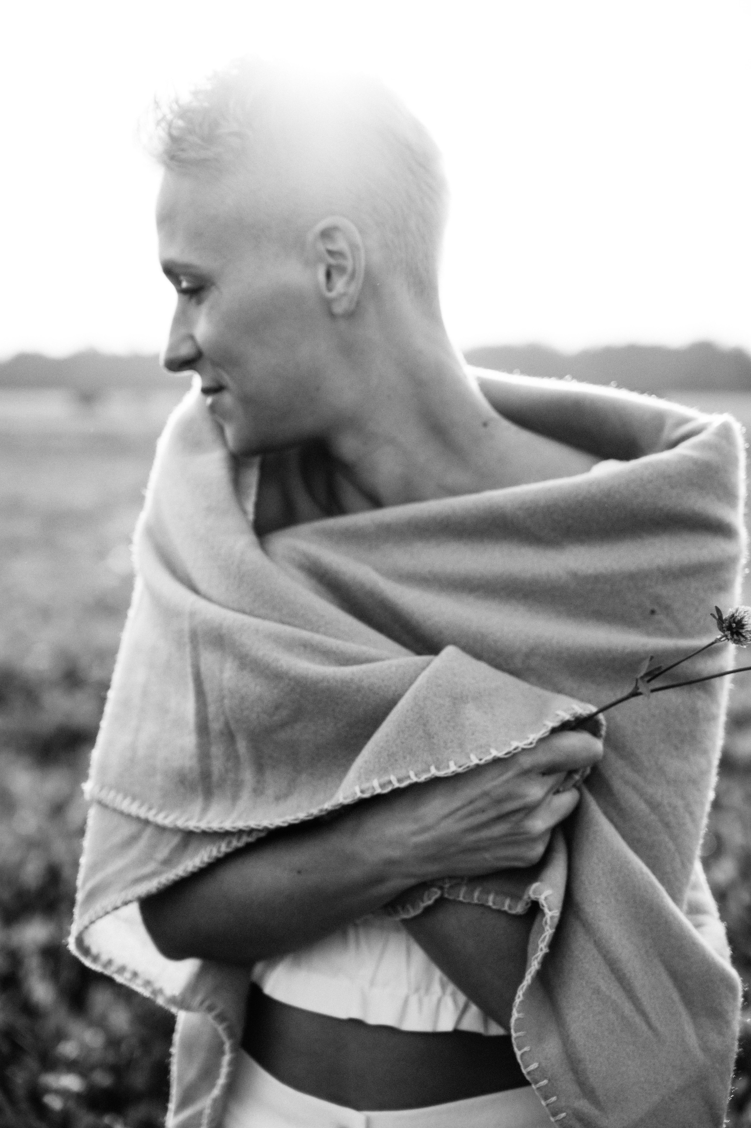 Алина сдетьми. Профессиональный фотограф беременности в СПБ. Стильные фотосессии беременности в стиле минимализм и классическая фотография