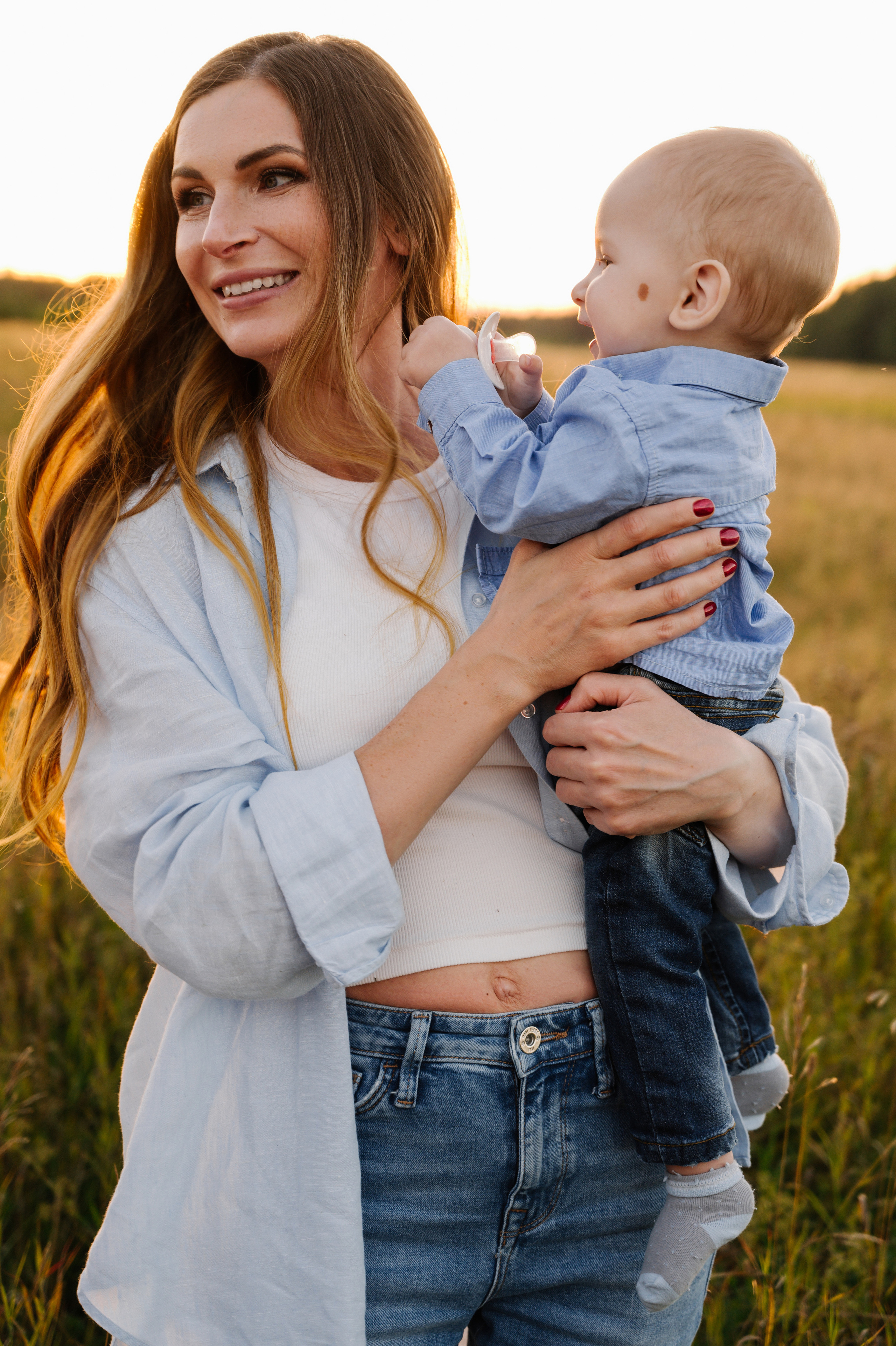 Лина. Профессиональный фотограф беременности в СПБ. Стильные фотосессии беременности в стиле минимализм и классическая фотография