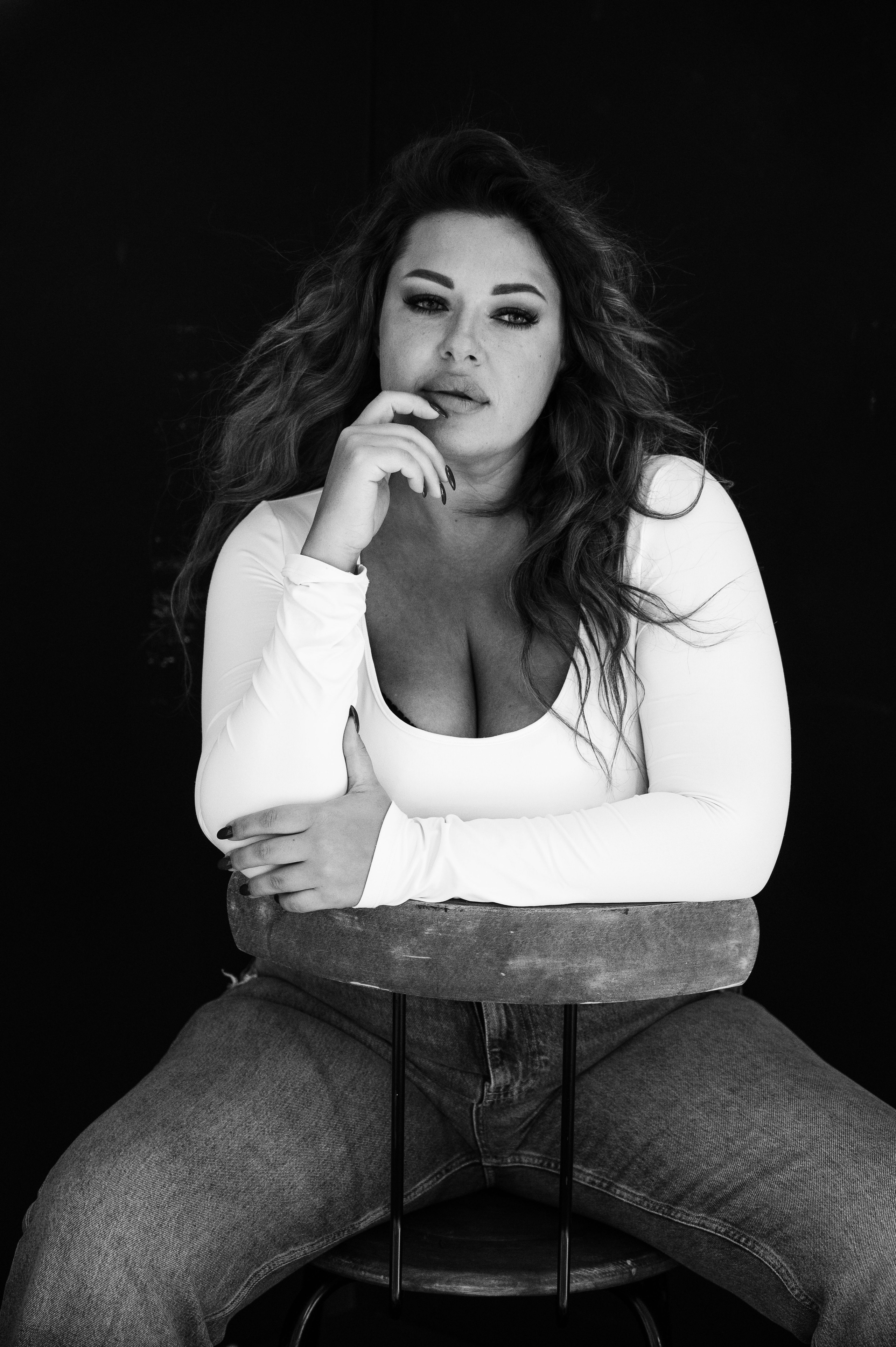 Элеонора. Профессиональный фотограф беременности в СПБ. Стильные фотосессии беременности в стиле минимализм и классическая фотография