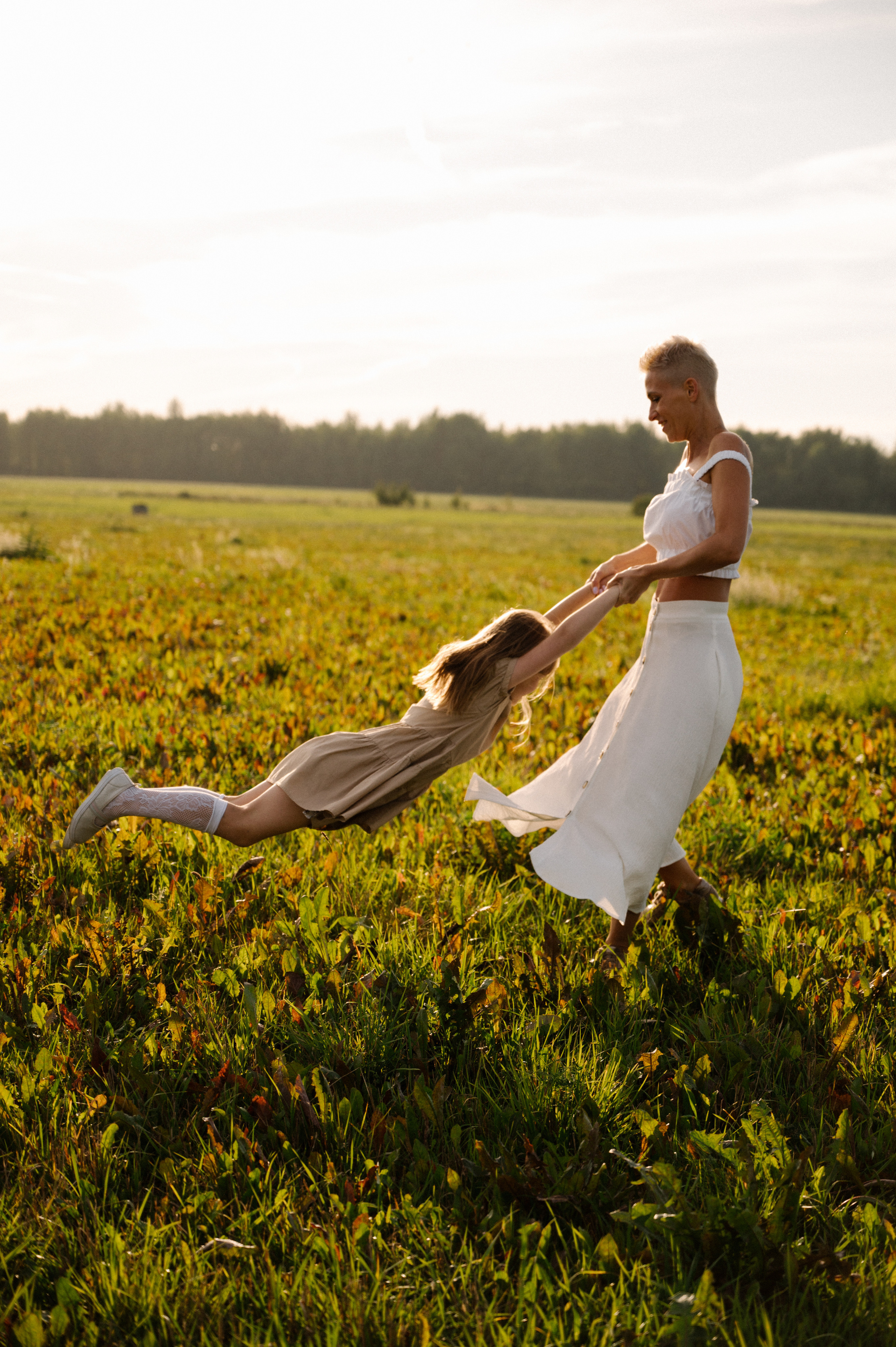 Алина сдетьми. Профессиональный фотограф беременности в СПБ. Стильные фотосессии беременности в стиле минимализм и классическая фотография