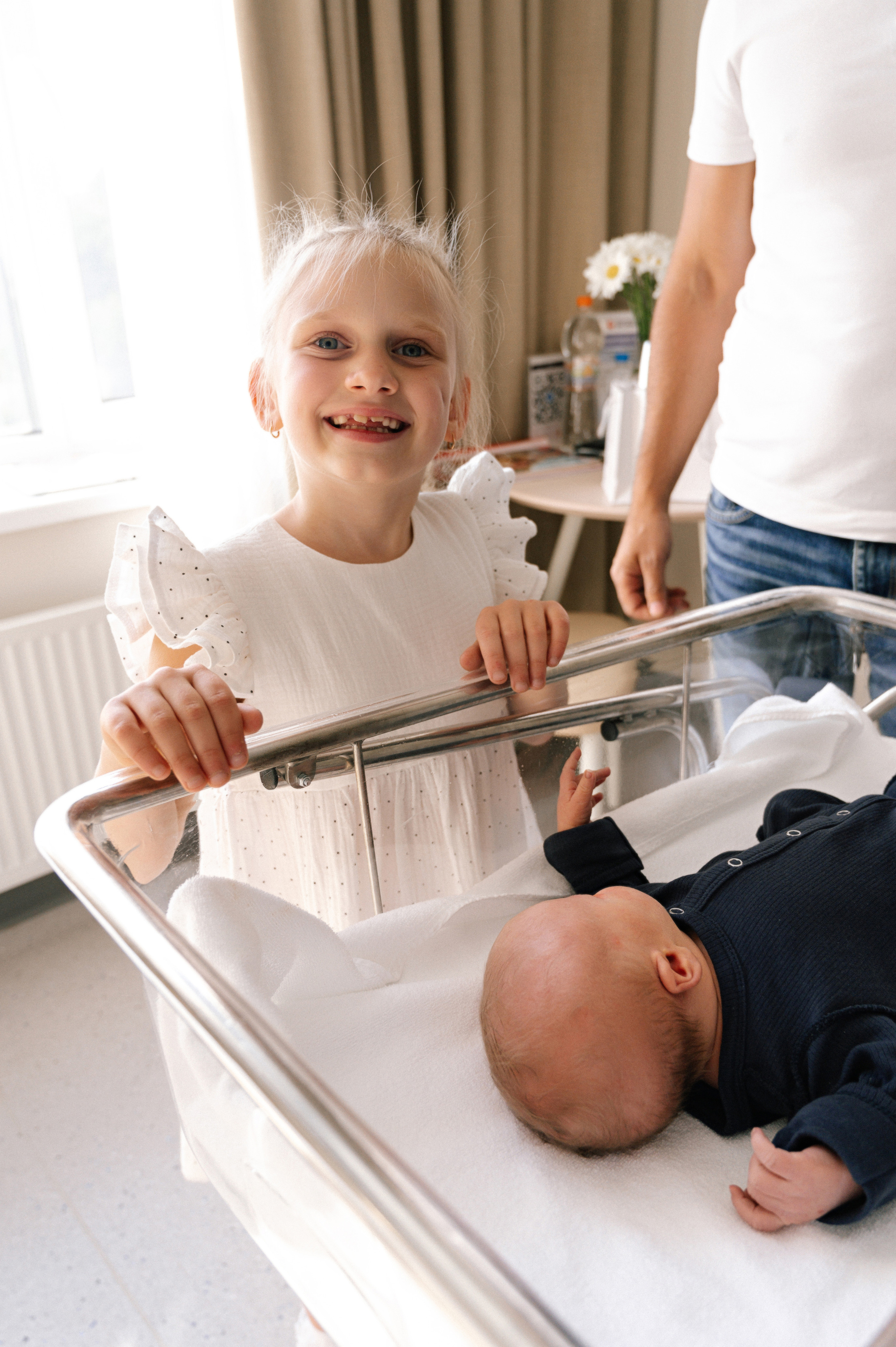 Выписка. Профессиональный фотограф беременности в СПБ. Стильные фотосессии беременности в стиле минимализм и классическая фотография