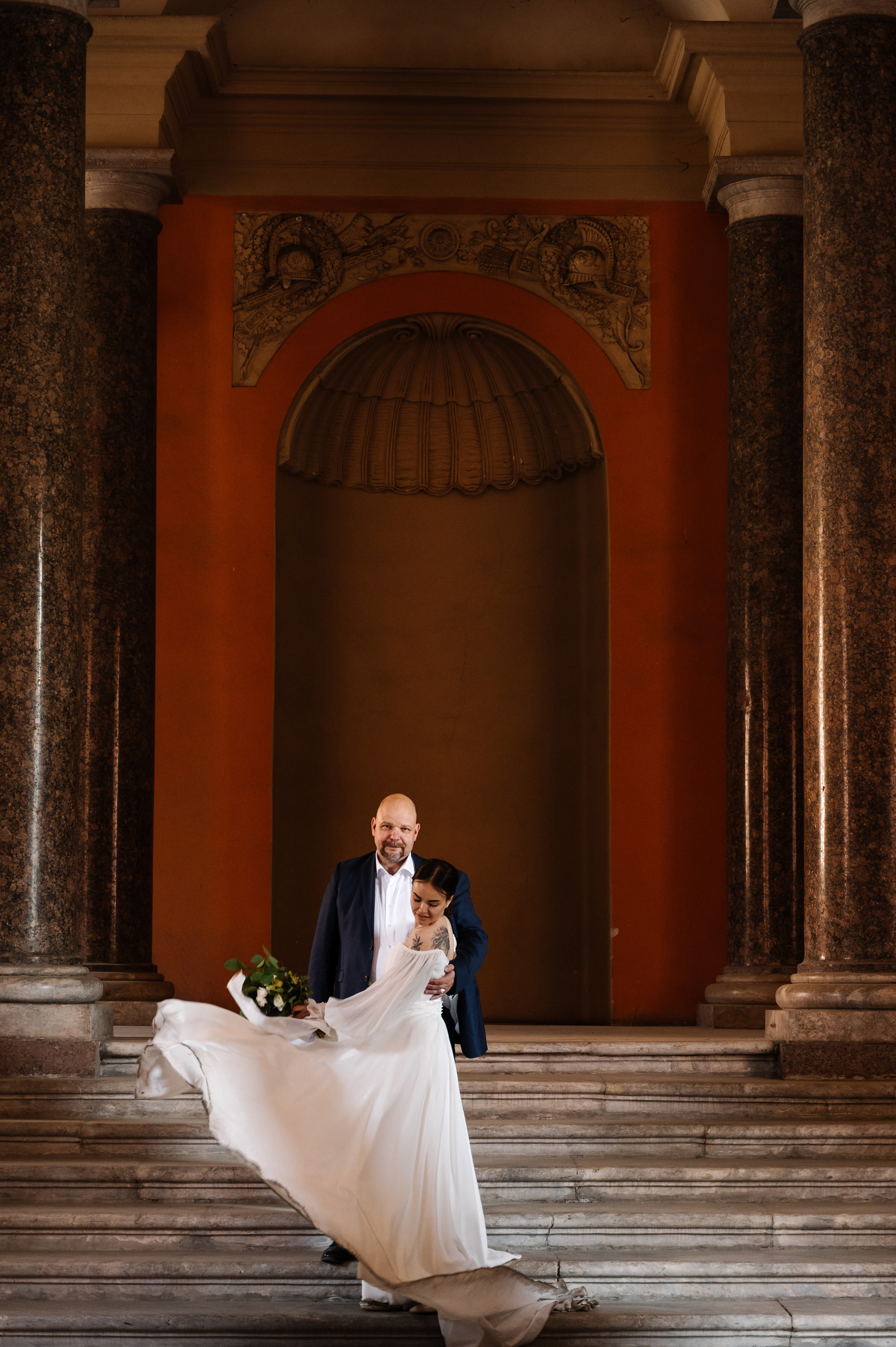 Венчание. Профессиональный фотограф беременности в СПБ. Стильные фотосессии беременности в стиле минимализм и классическая фотография