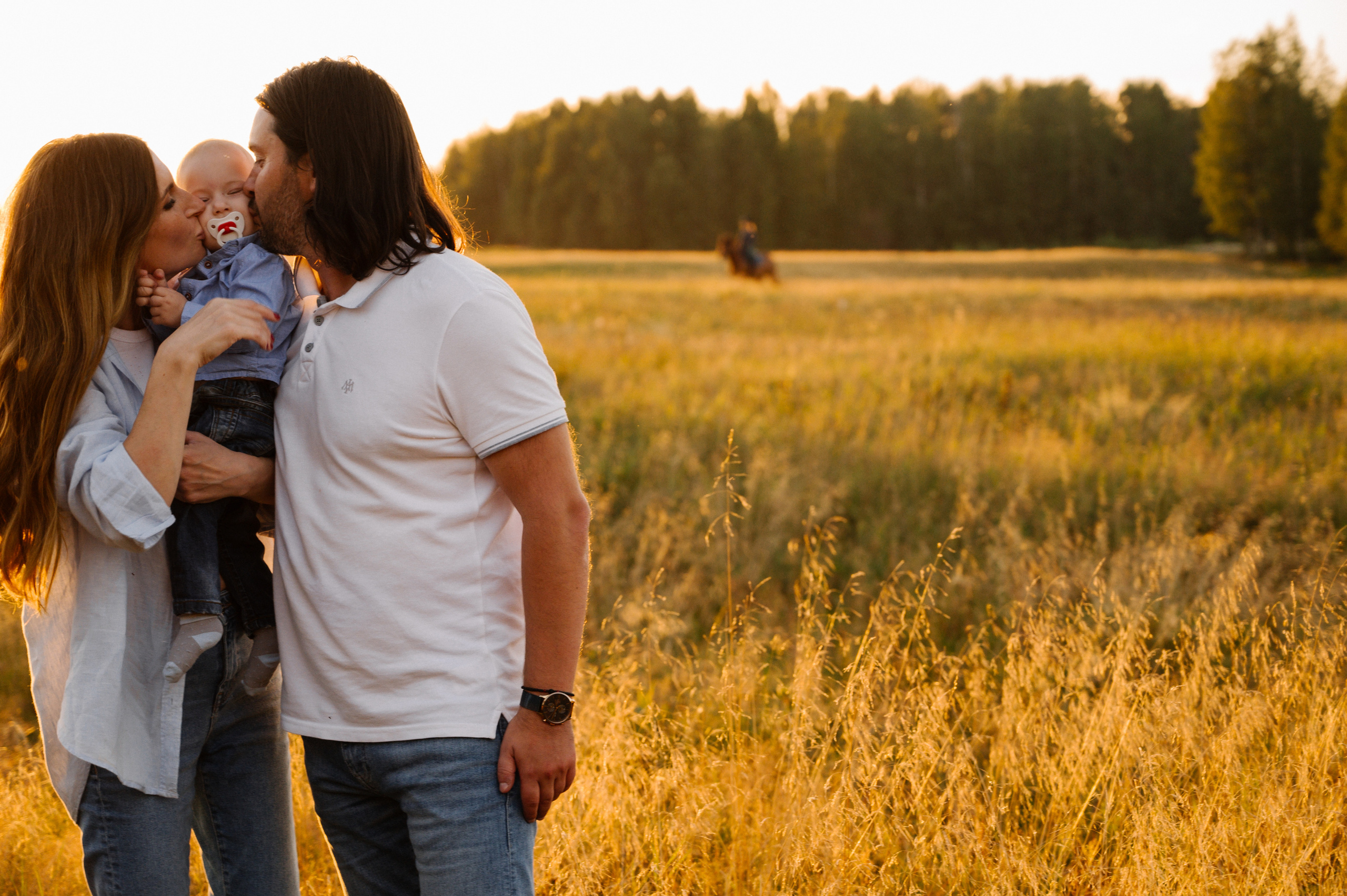 Лина. Профессиональный фотограф беременности в СПБ. Стильные фотосессии беременности в стиле минимализм и классическая фотография