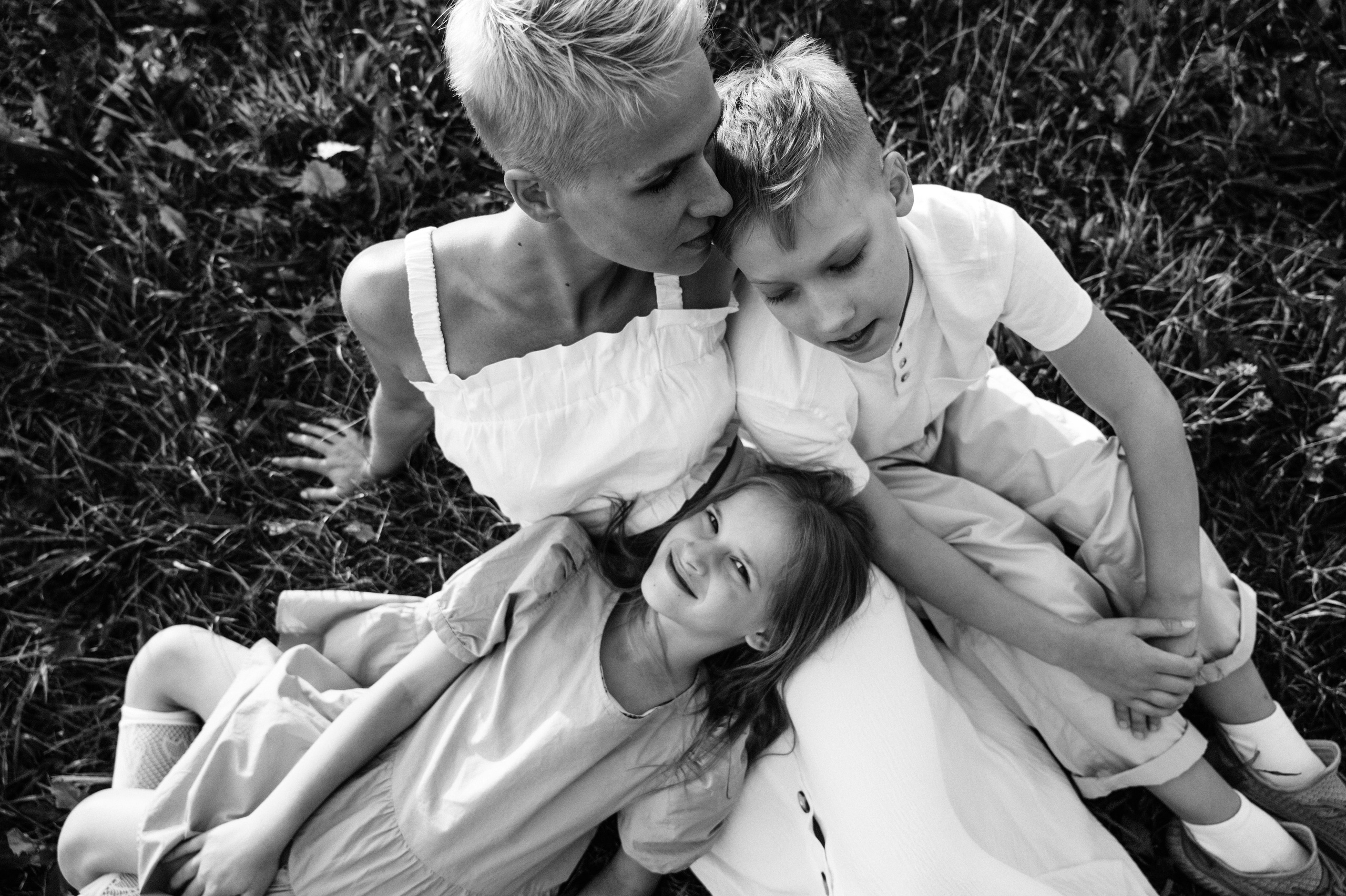 Алина сдетьми. Профессиональный фотограф беременности в СПБ. Стильные фотосессии беременности в стиле минимализм и классическая фотография