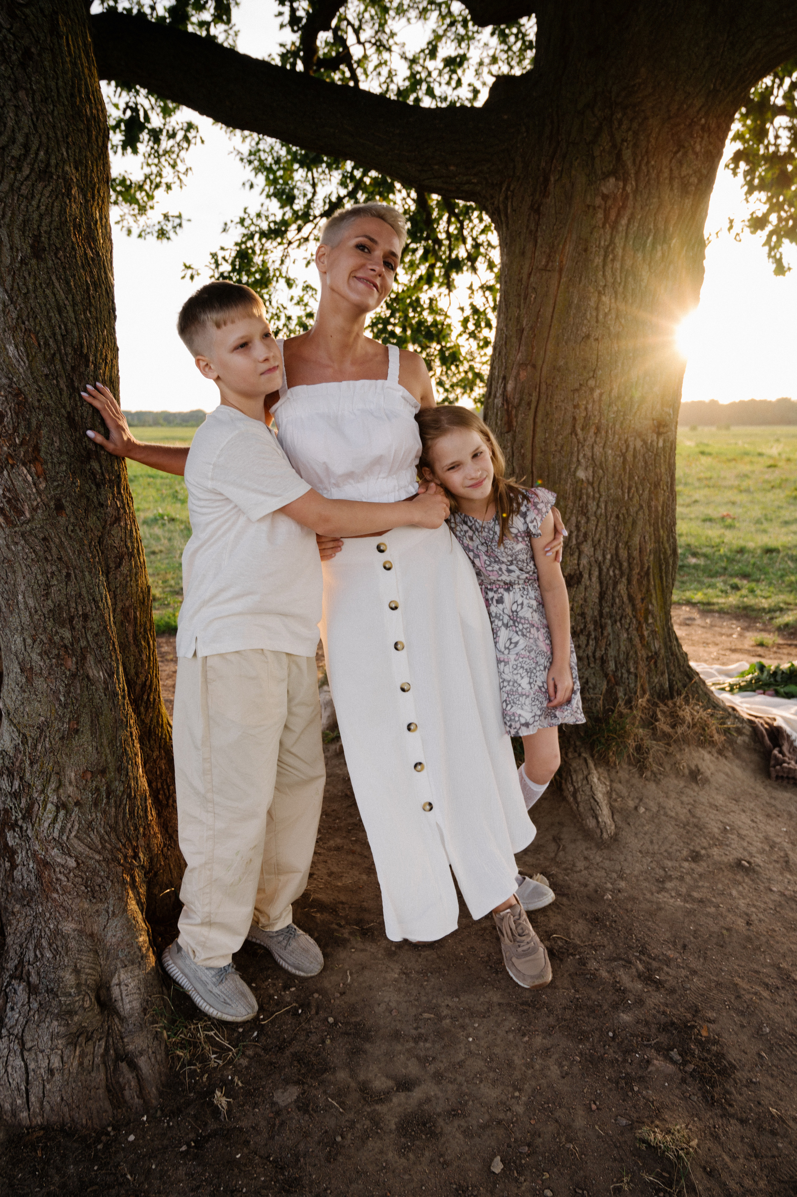 Алина сдетьми. Профессиональный фотограф беременности в СПБ. Стильные фотосессии беременности в стиле минимализм и классическая фотография