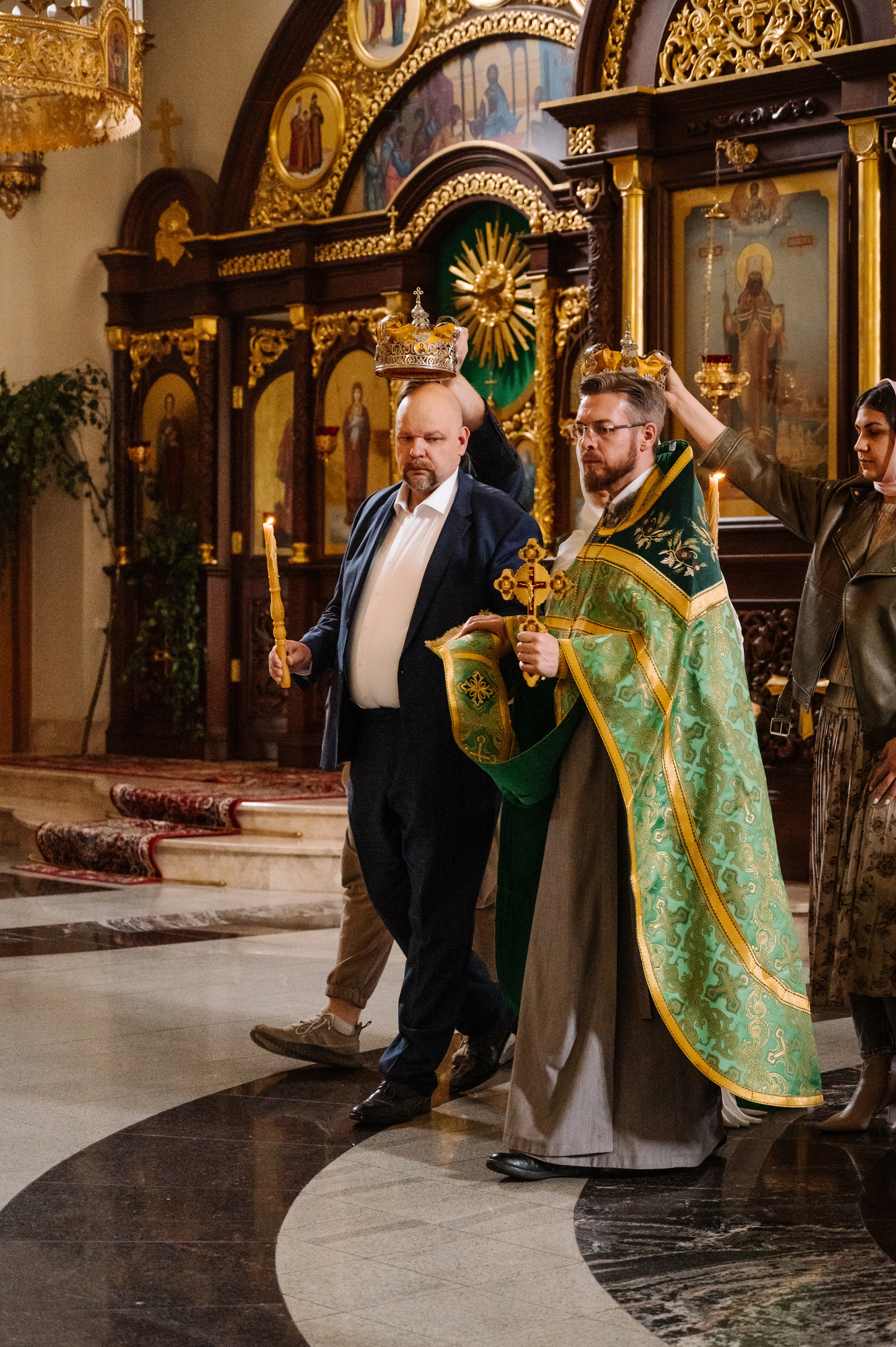 Венчание. Профессиональный фотограф беременности в СПБ. Стильные фотосессии беременности в стиле минимализм и классическая фотография