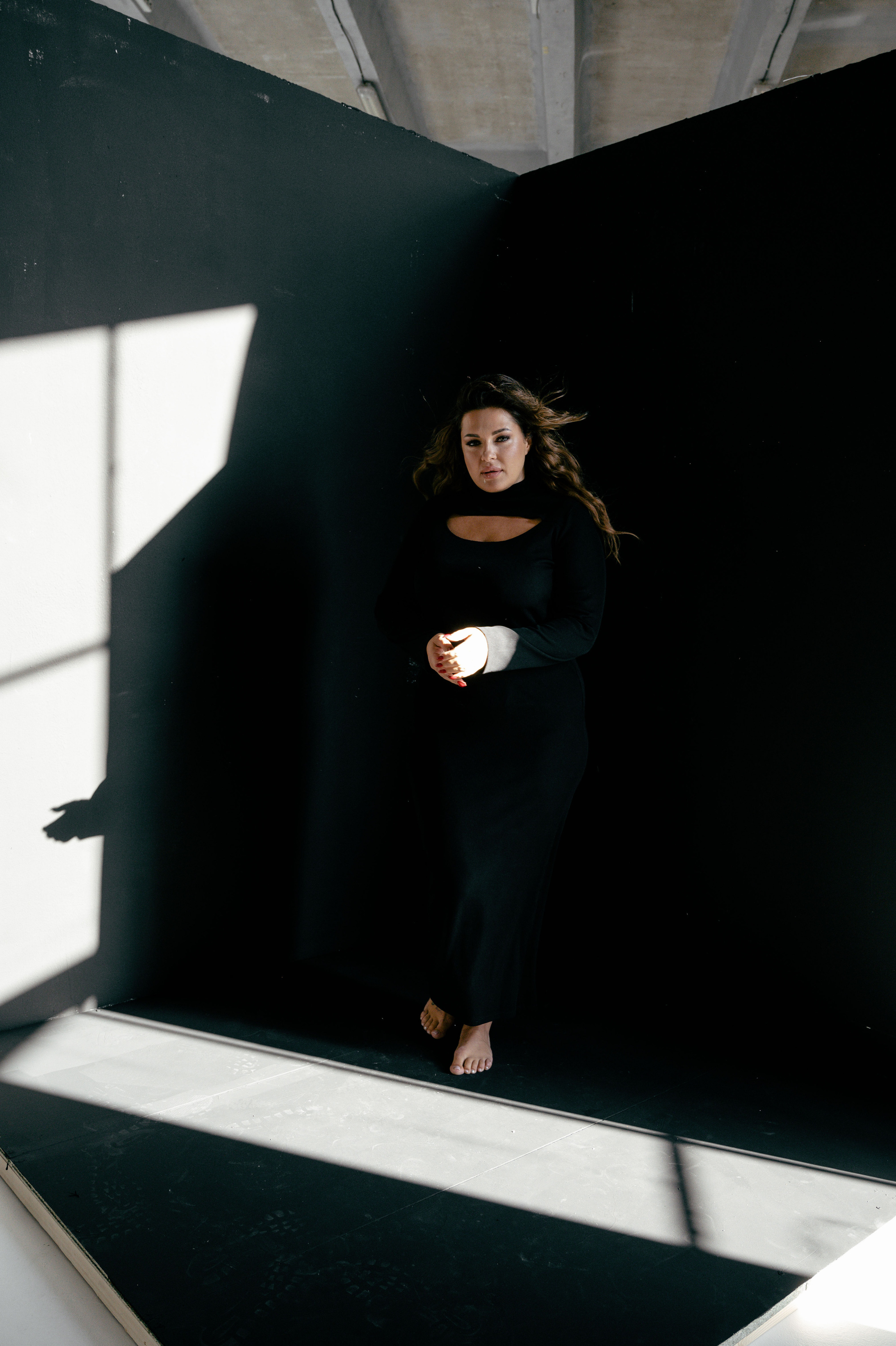 Элеонора. Профессиональный фотограф беременности в СПБ. Стильные фотосессии беременности в стиле минимализм и классическая фотография