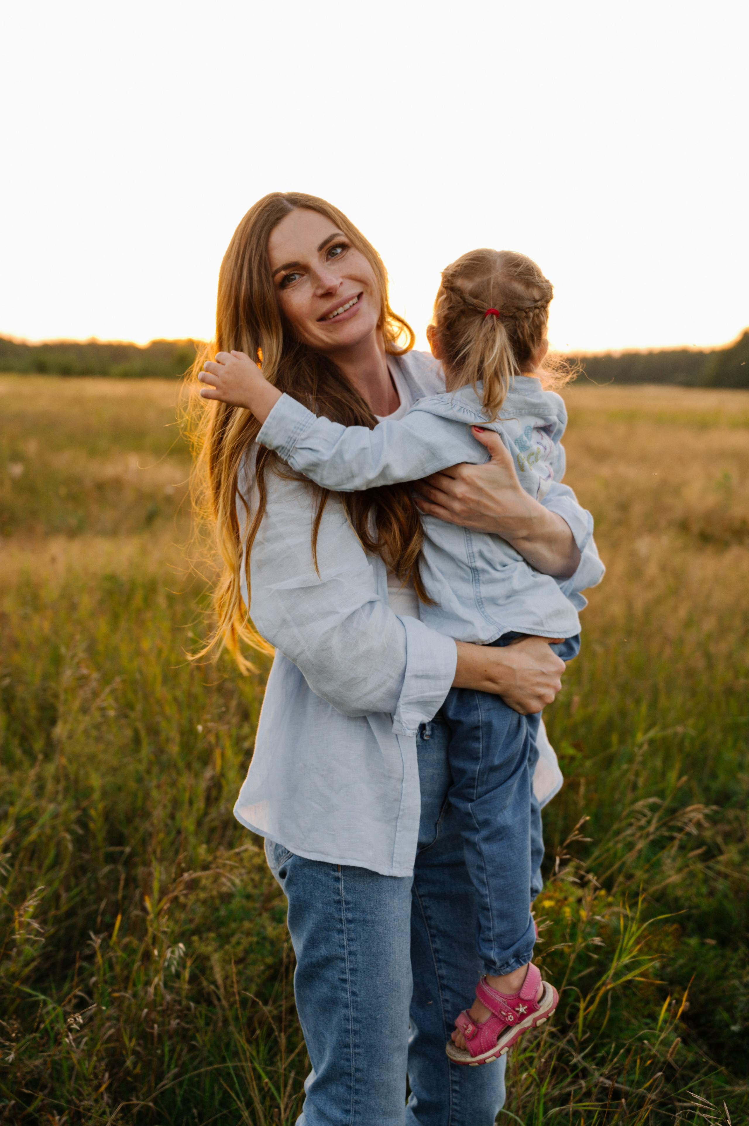 Лина. Профессиональный фотограф беременности в СПБ. Стильные фотосессии беременности в стиле минимализм и классическая фотография