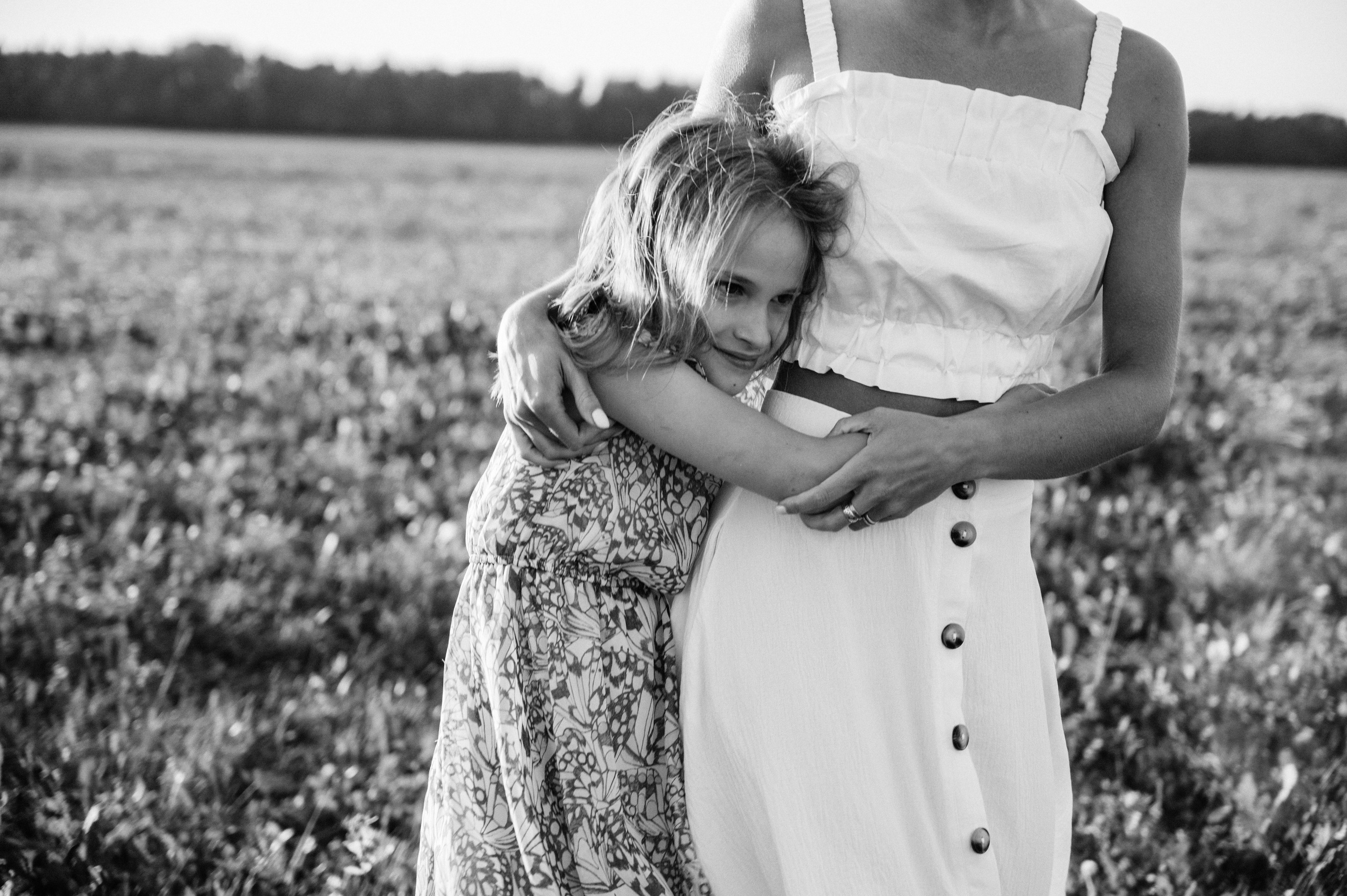 Алина сдетьми. Профессиональный фотограф беременности в СПБ. Стильные фотосессии беременности в стиле минимализм и классическая фотография