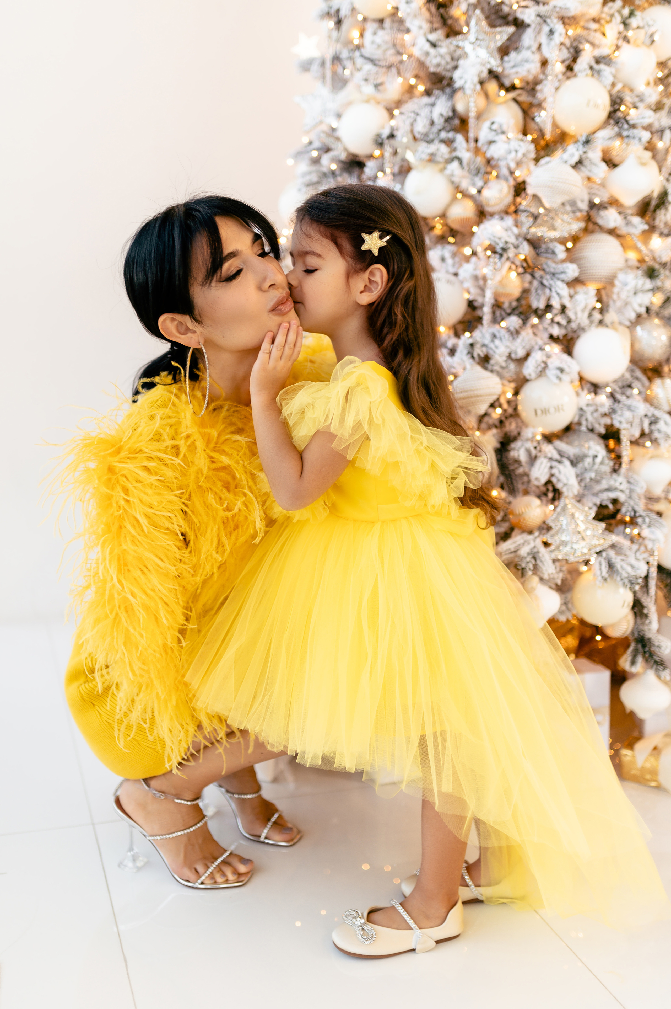 Анна. Профессиональный фотограф беременности в СПБ. Стильные фотосессии беременности в стиле минимализм и классическая фотография