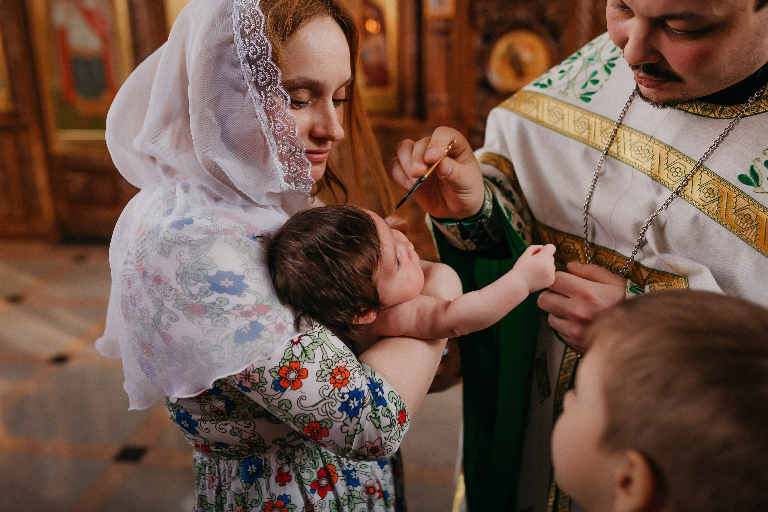 Крещение Арины. Храм Георгия Победоносца. Семейный фотограф в Сургуте
