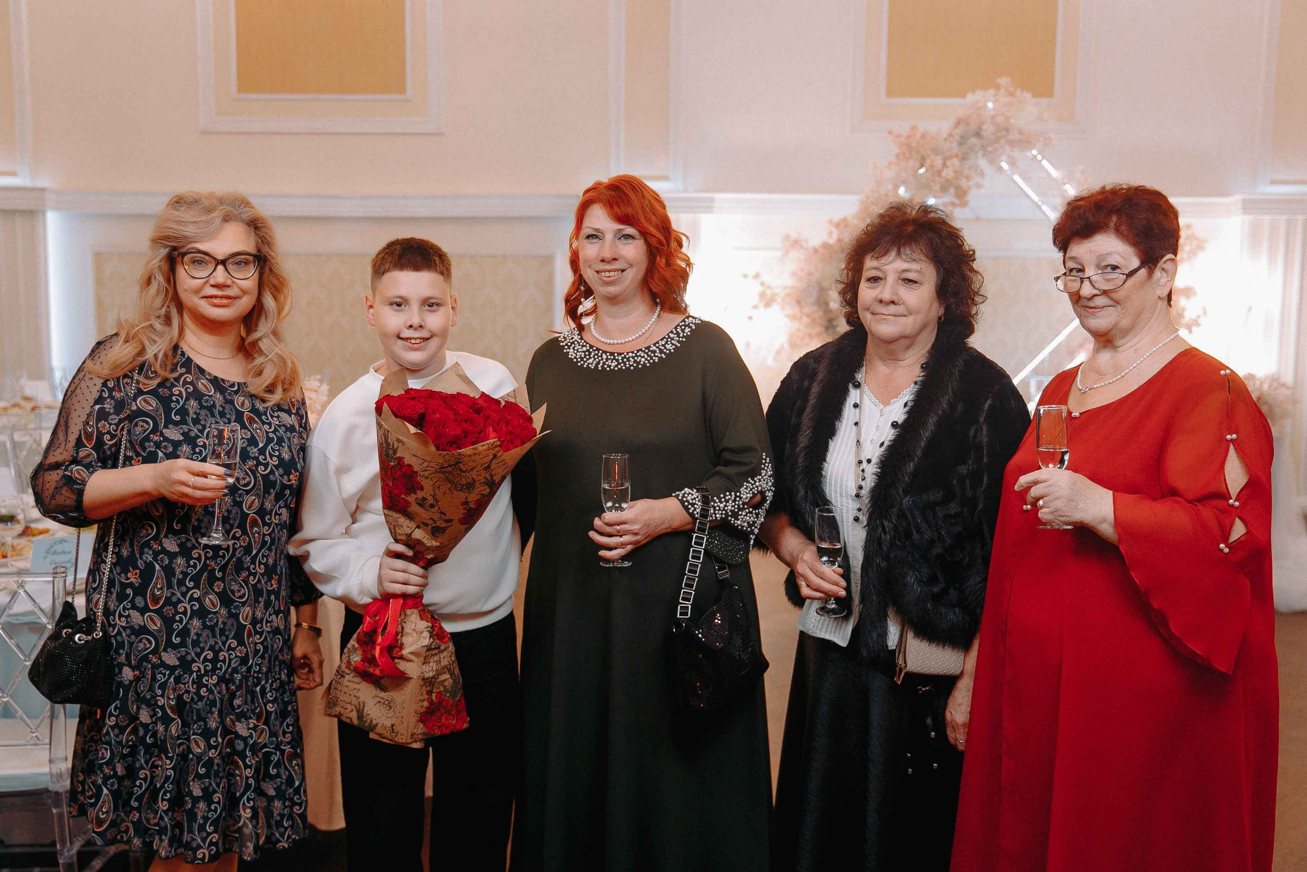 Загс + площадка. Ваш репортажный фотограф Артемий Антонов