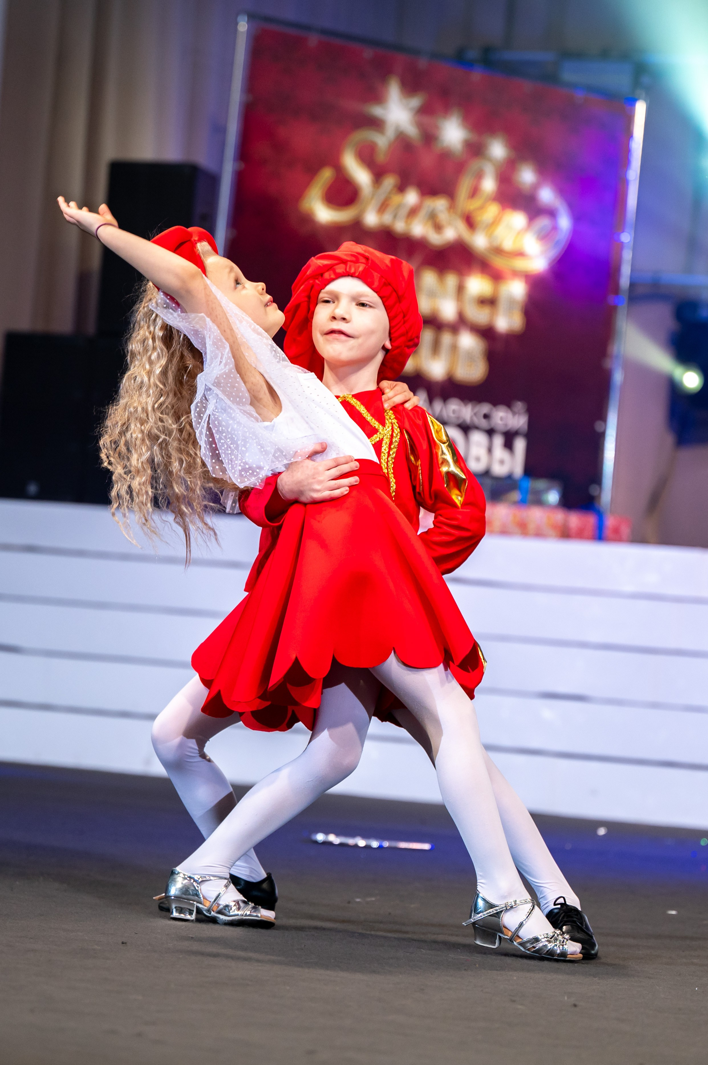 SL Новогодний отчетный концерт 2024/2025. Спортивный фотограф в Туле и Тульской области. Файсханова Фото Спорт