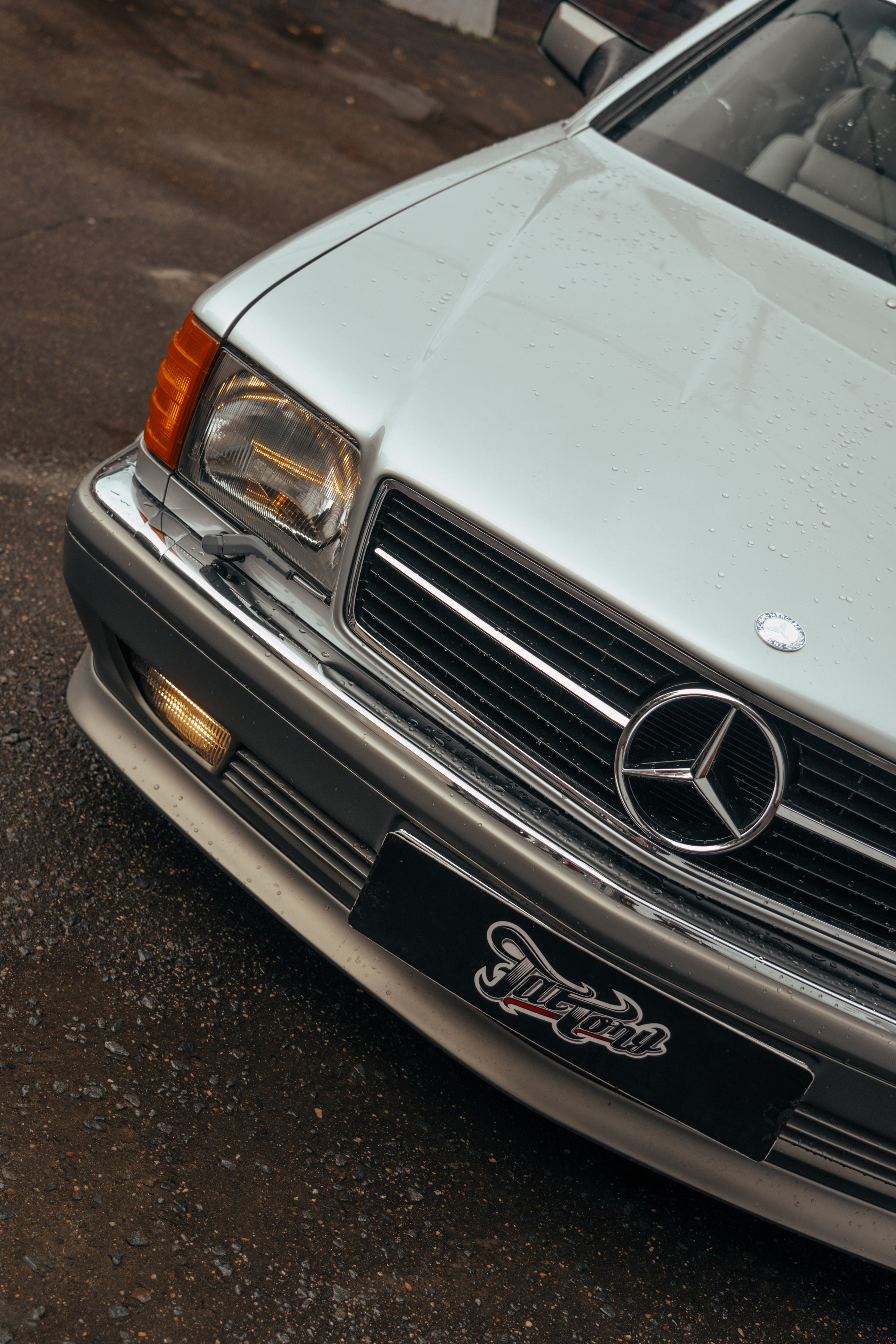 Mercedes SEC W126. DeLorein