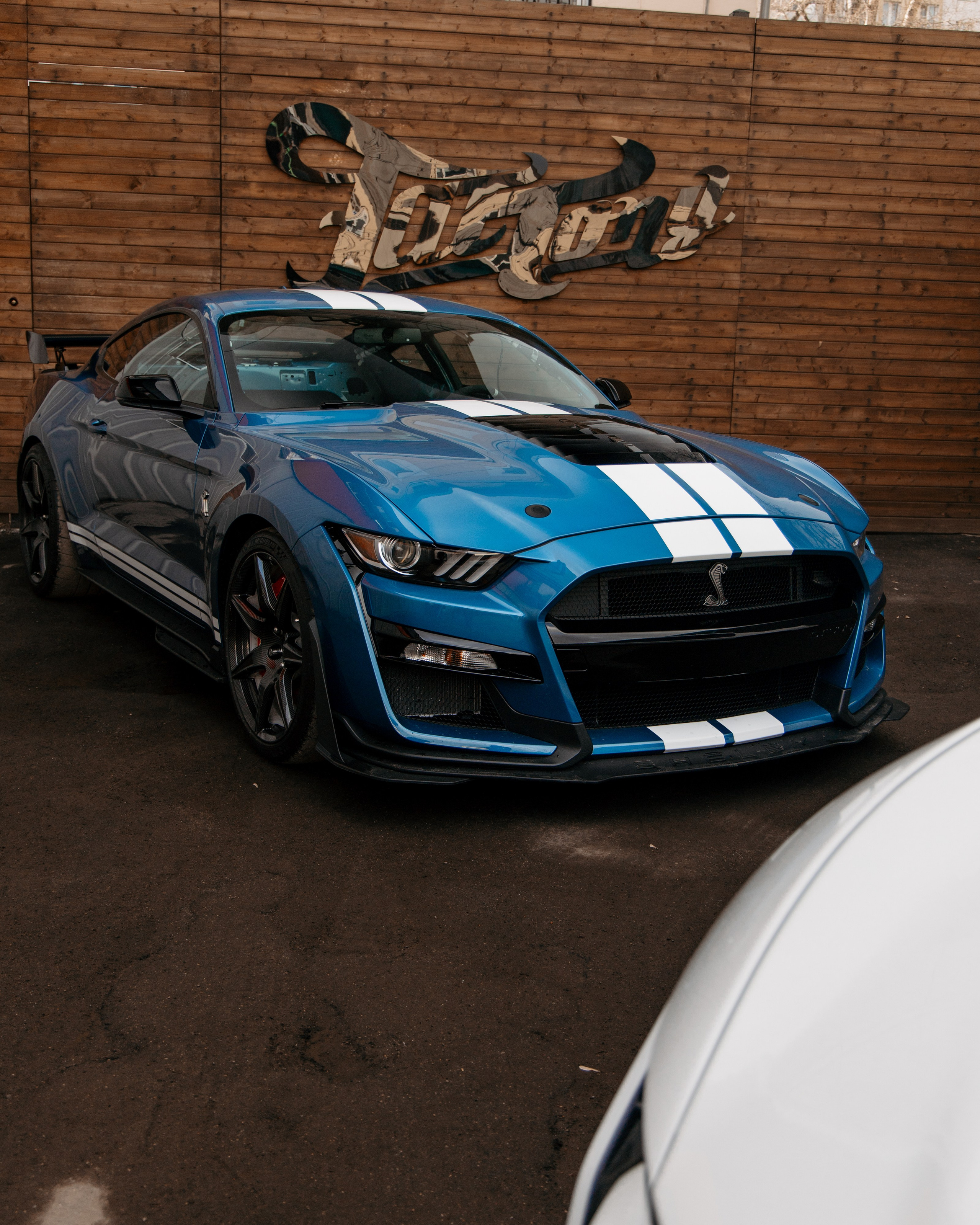 Mustang Shelby GT500 X2. DeLorein