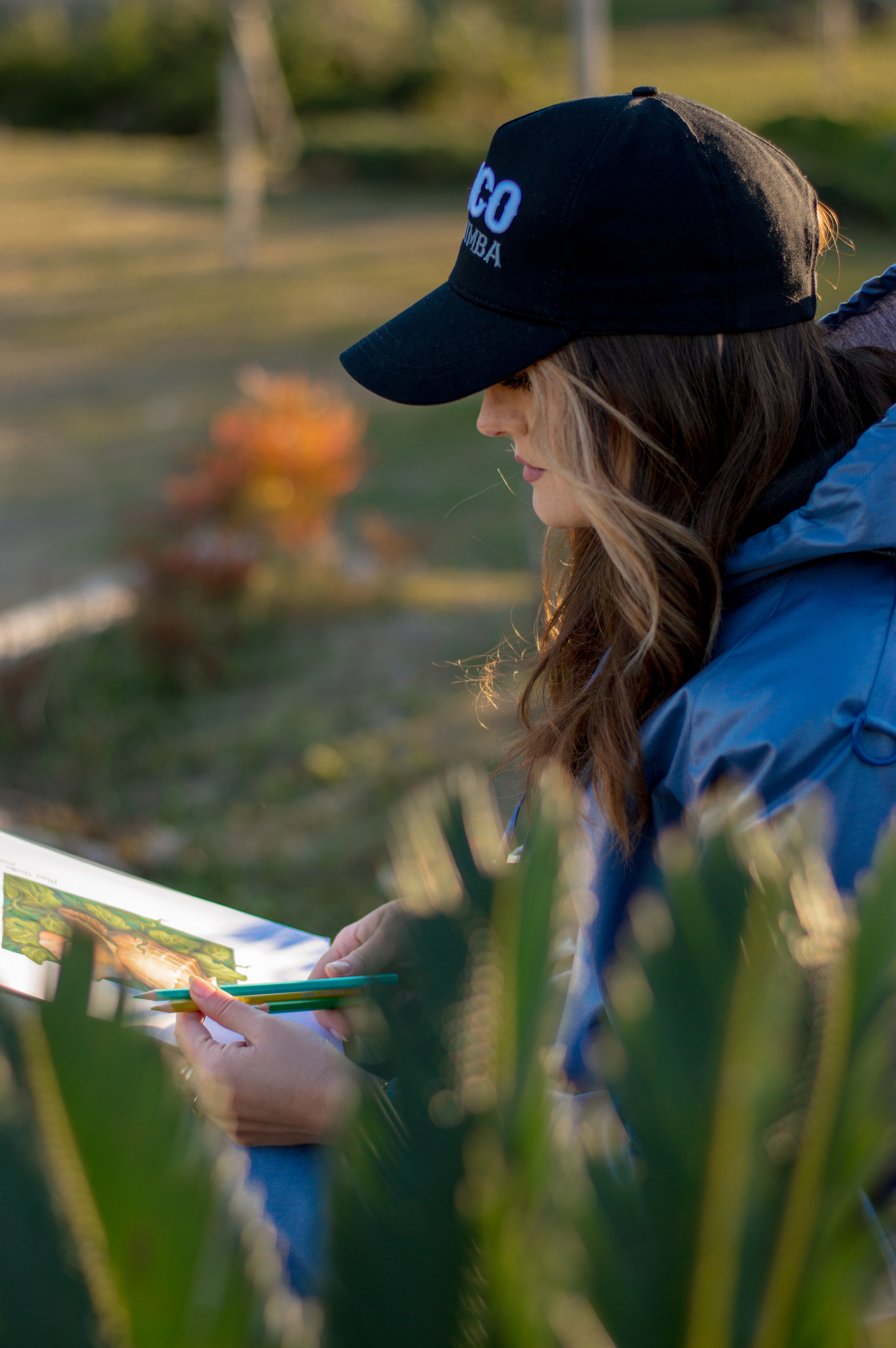 Мария, художник в Анталье, Турция