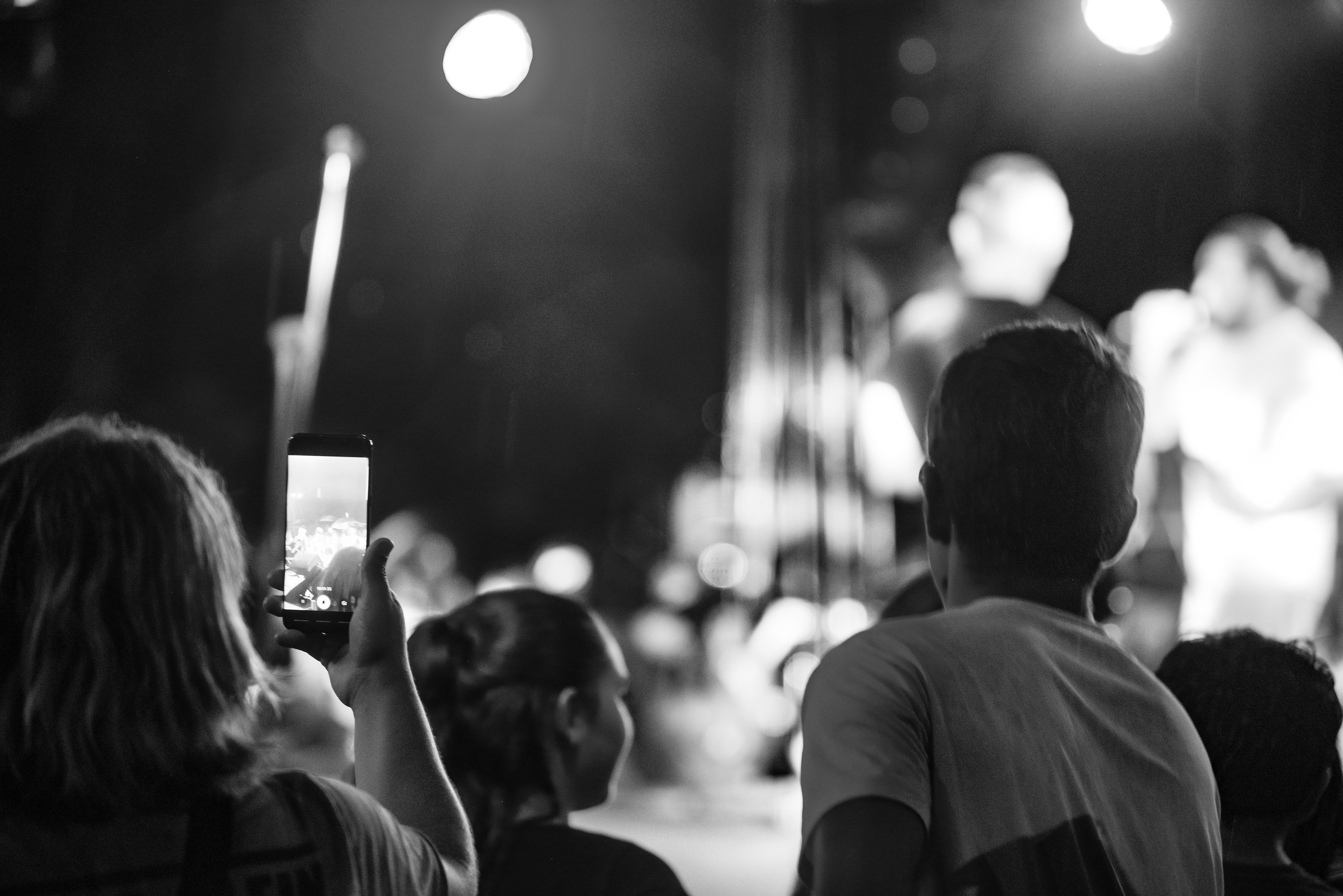 Концерт Oto Nemsadze в Сенаки. Портретный фотограф Денис Милютин