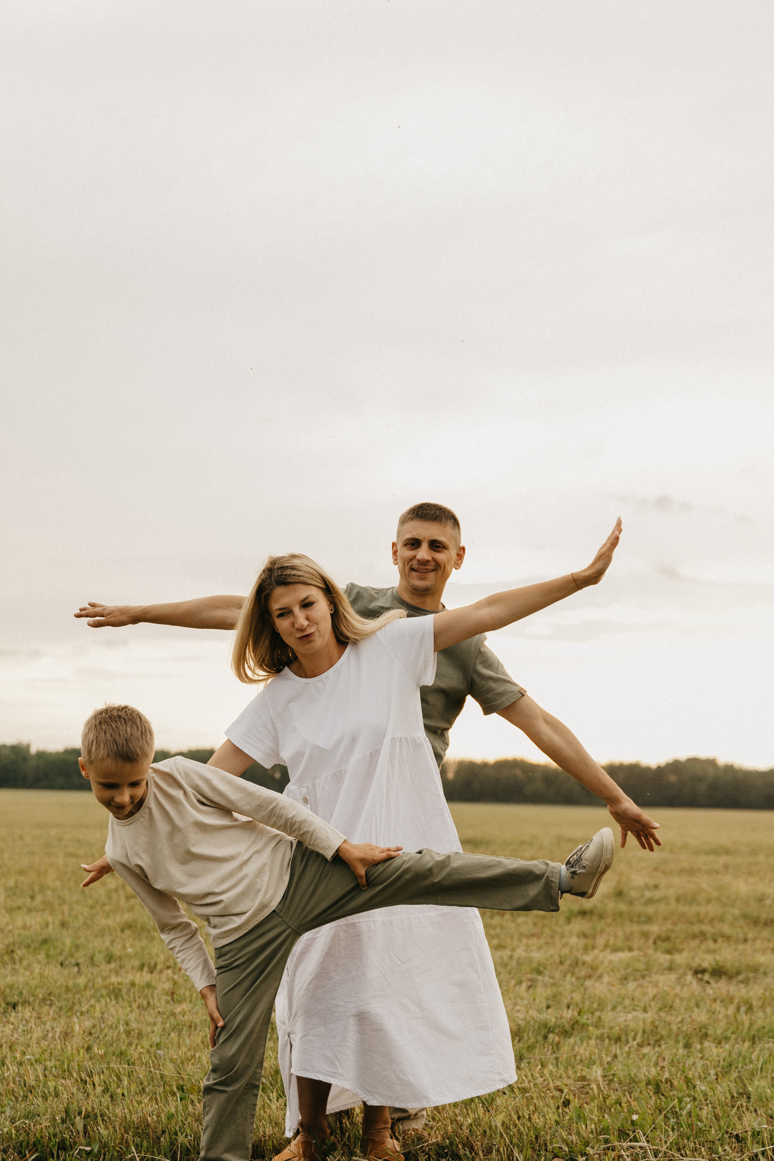 Марина, Женя, Даша, Ваня. Главная