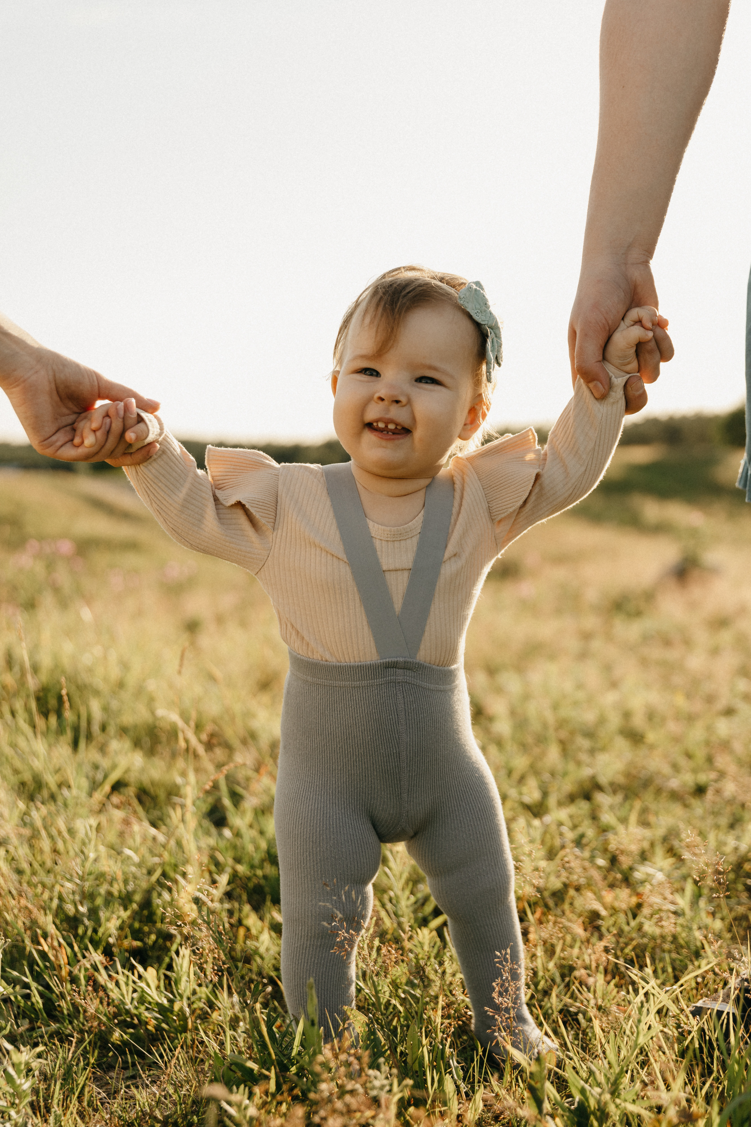 Настя, Леонид, Алиса. Главная