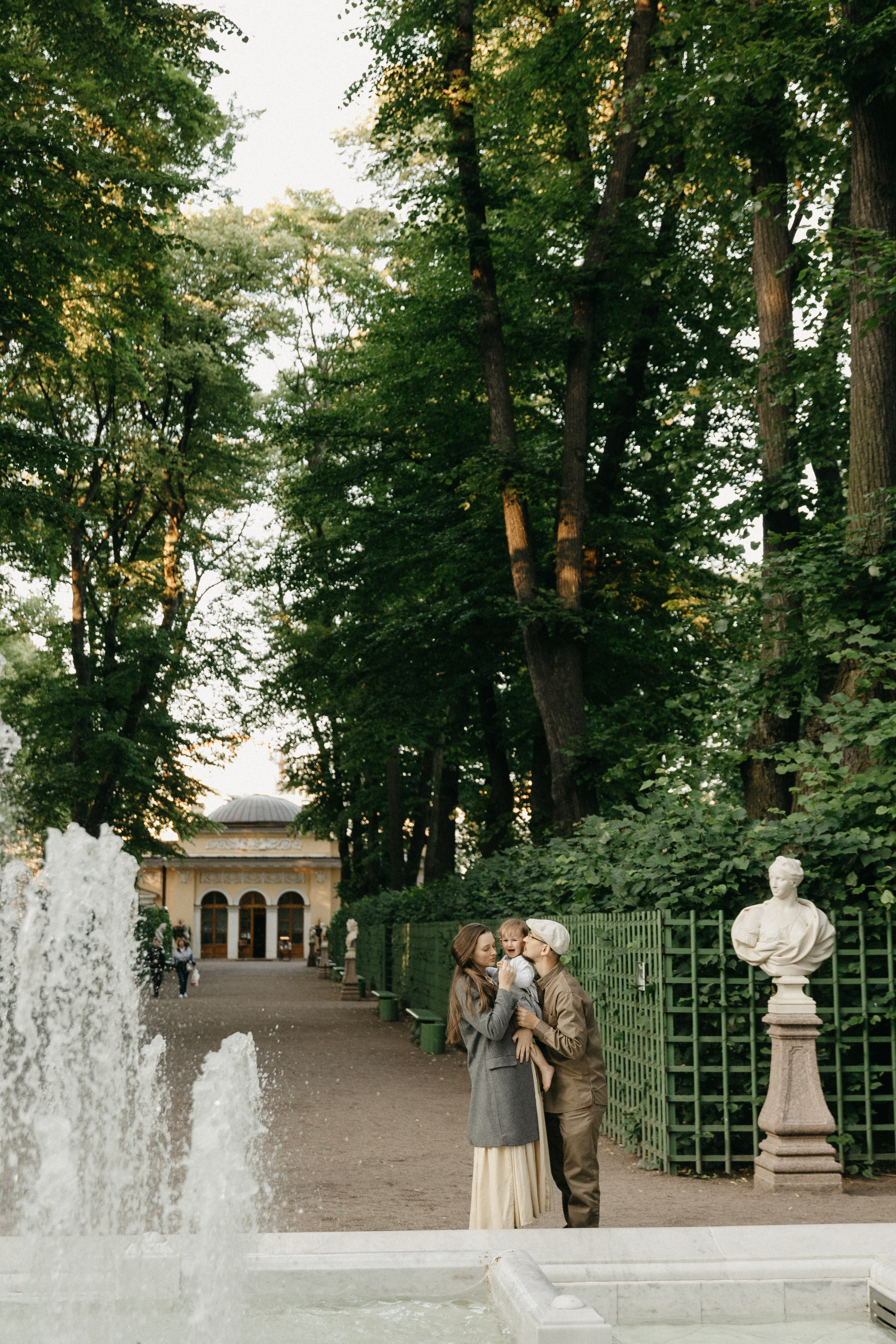 Василика, Виталик, Амелия. Главная