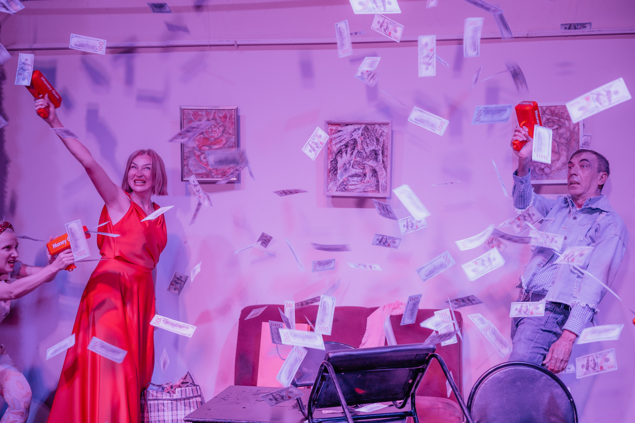 Дом актера «Денег много не бывает». Фотограф Марк Файзулин