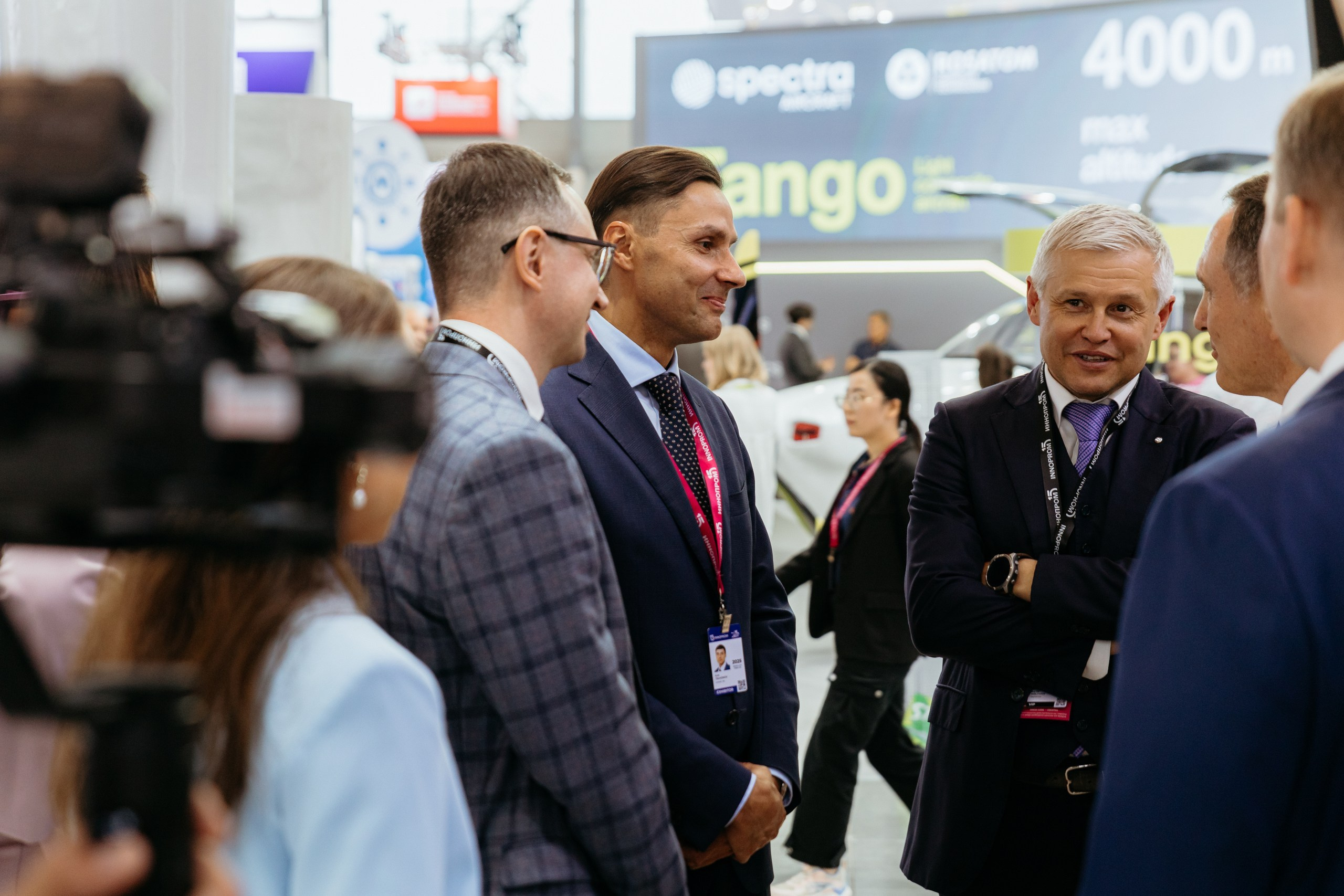 Репортаж | ИННОПРОМ. Свадебный фотограф Наталья Помазкина | Репортаж Екатеринбург Москва