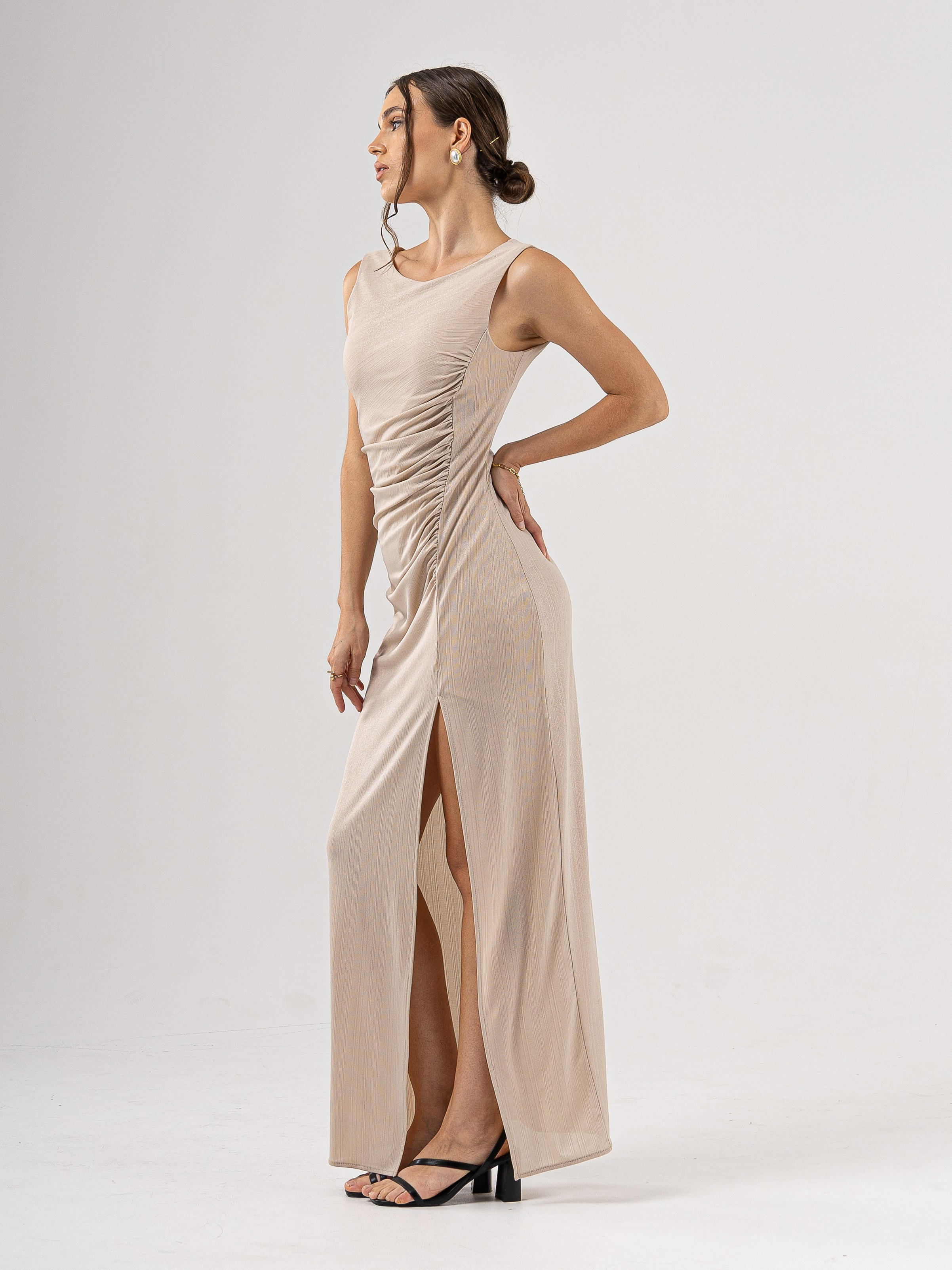 Лиза З. Фото для маркетплейсов в самых сочных локациях города Сочи