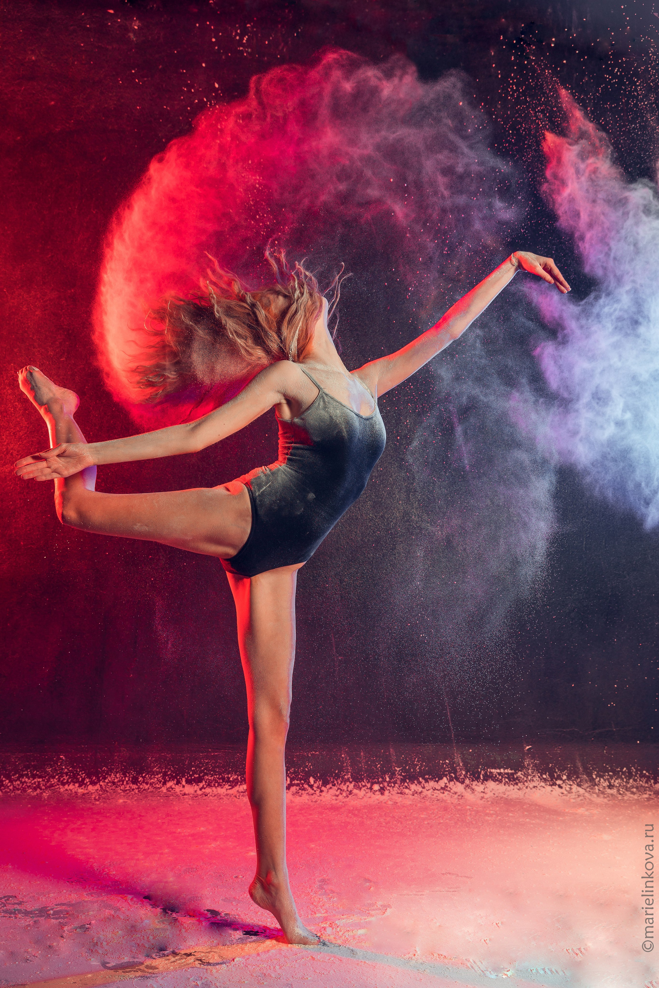 Студийный цветной свет. Профессиональный фотограф в Москве, Подмосковье