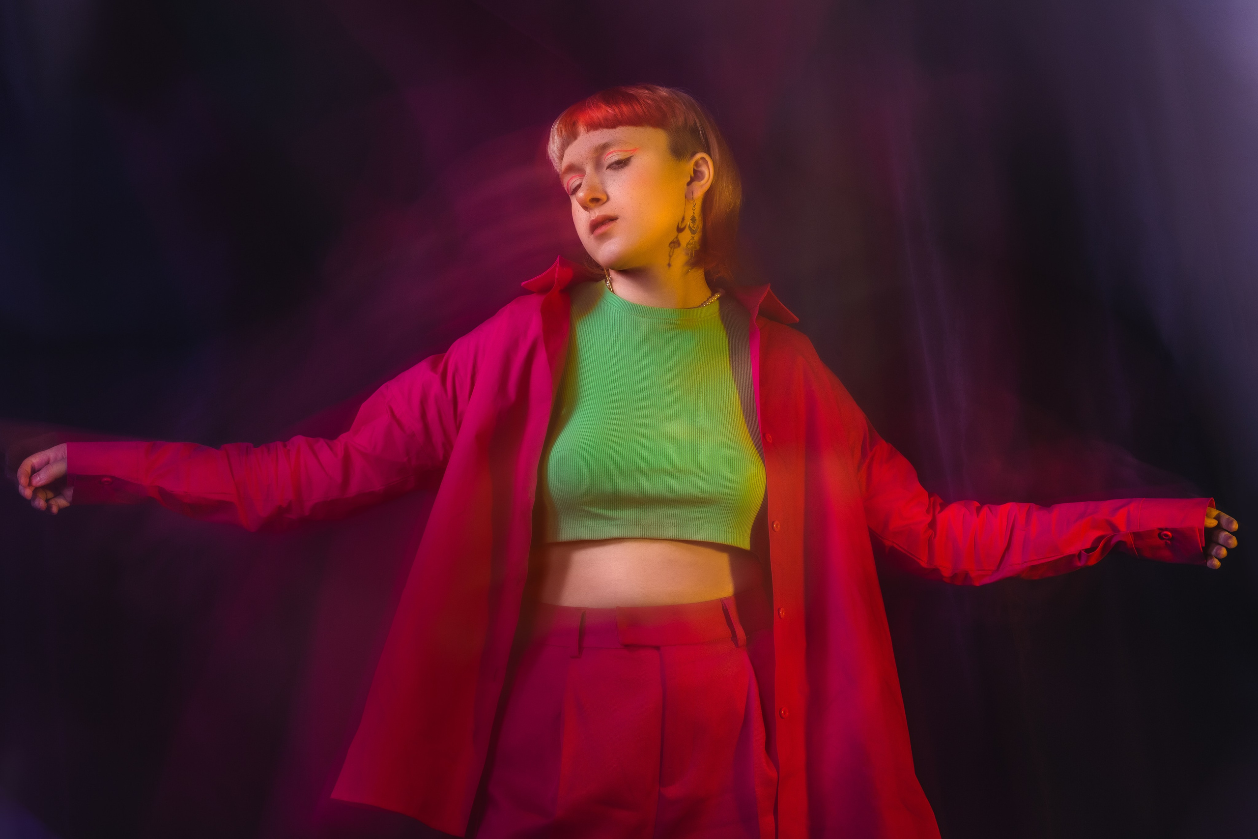 2023. Социофобушек, фотографирует социофобушков. Фотограф в Санкт-Петербурге