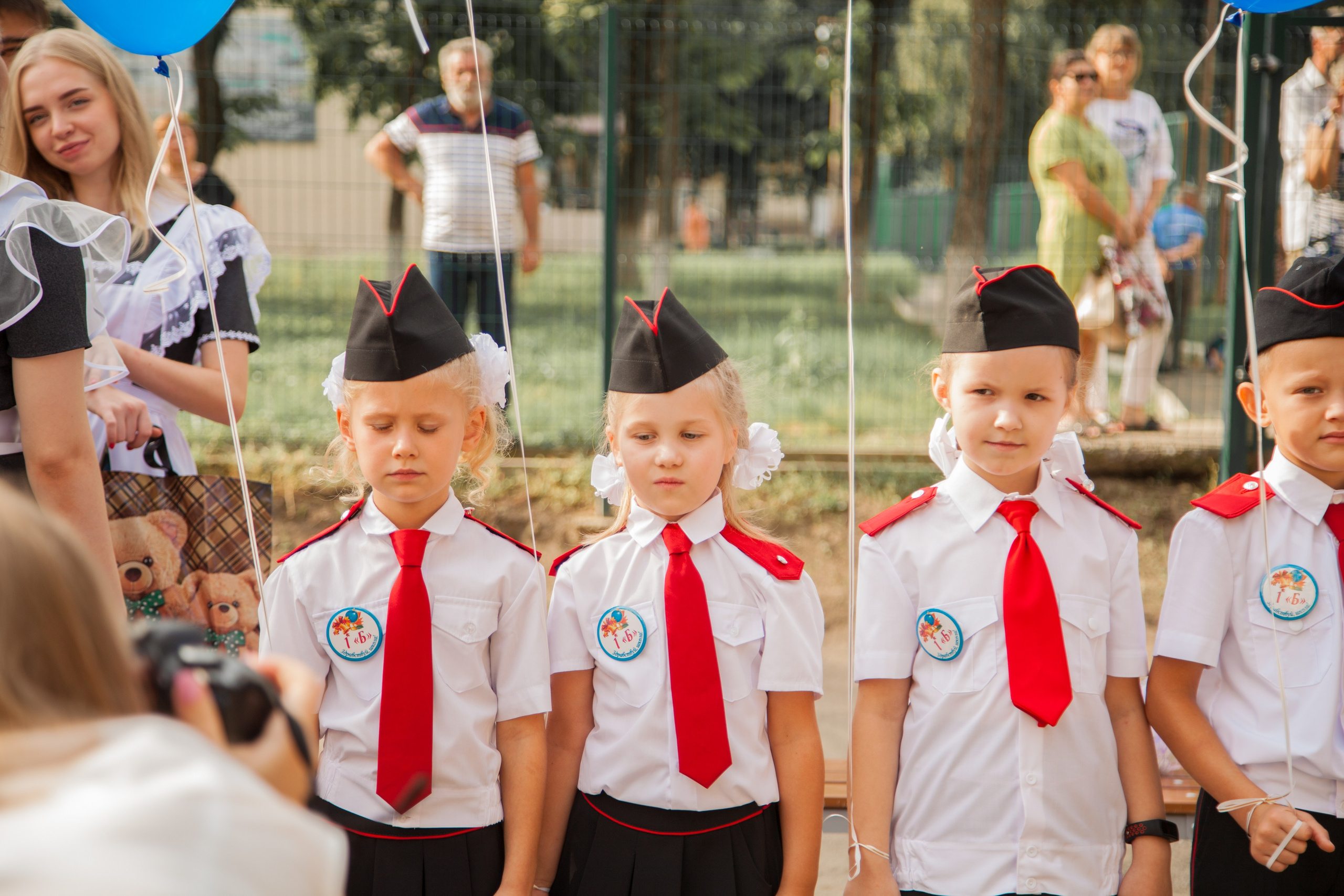 Линейка 1 сентября. Свадебный и семейный фотограф в Армавире