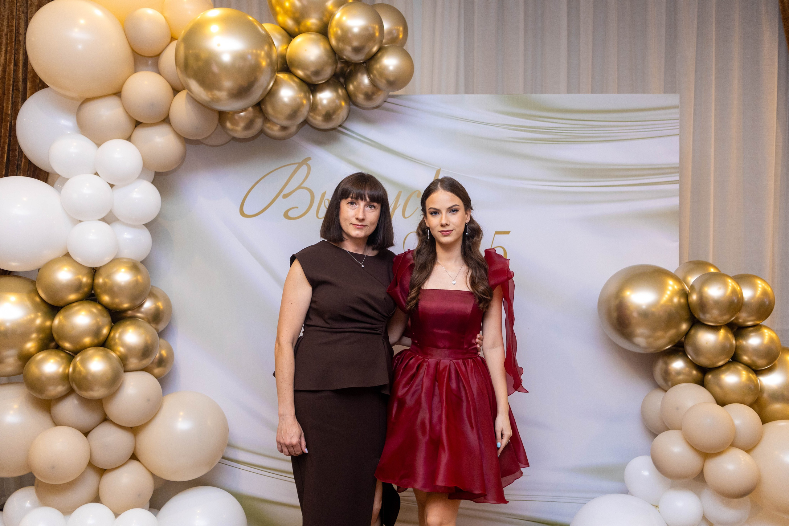 Выпускной 11а в Брудершафте 2025 г. Свадебный и предметный фотограф Ренат Каламперов