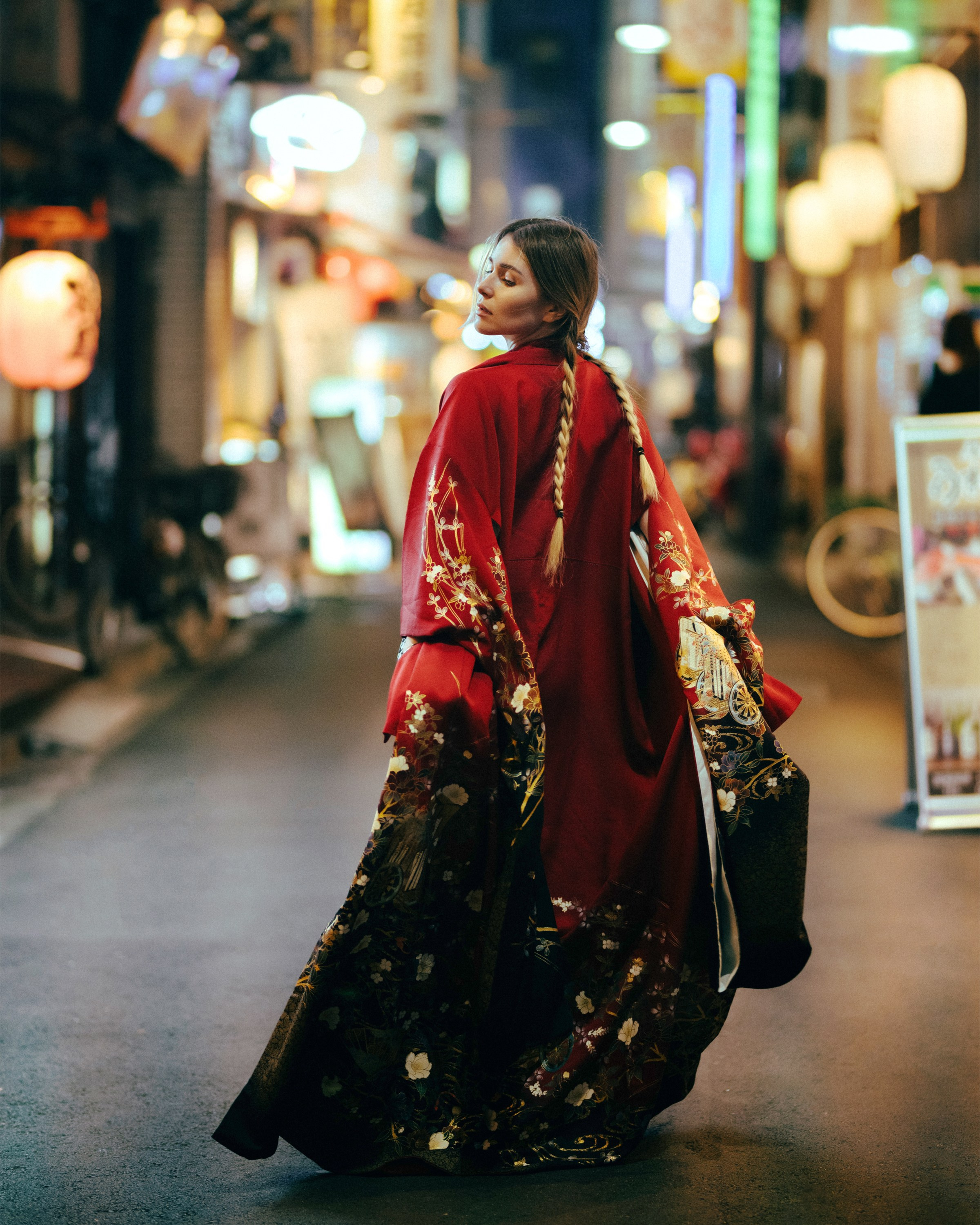 Anna. Photographer in Tokyo Anatolii Ozarto
