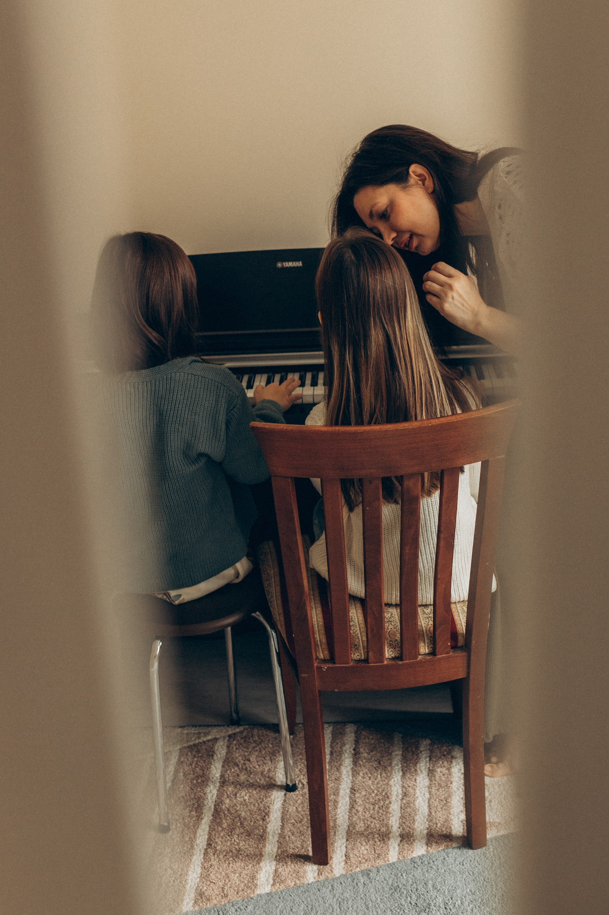 Наталья с Алиной и Ярославой. Семейный фотограф lifestyle в Новосибирске Елена Шпилевая