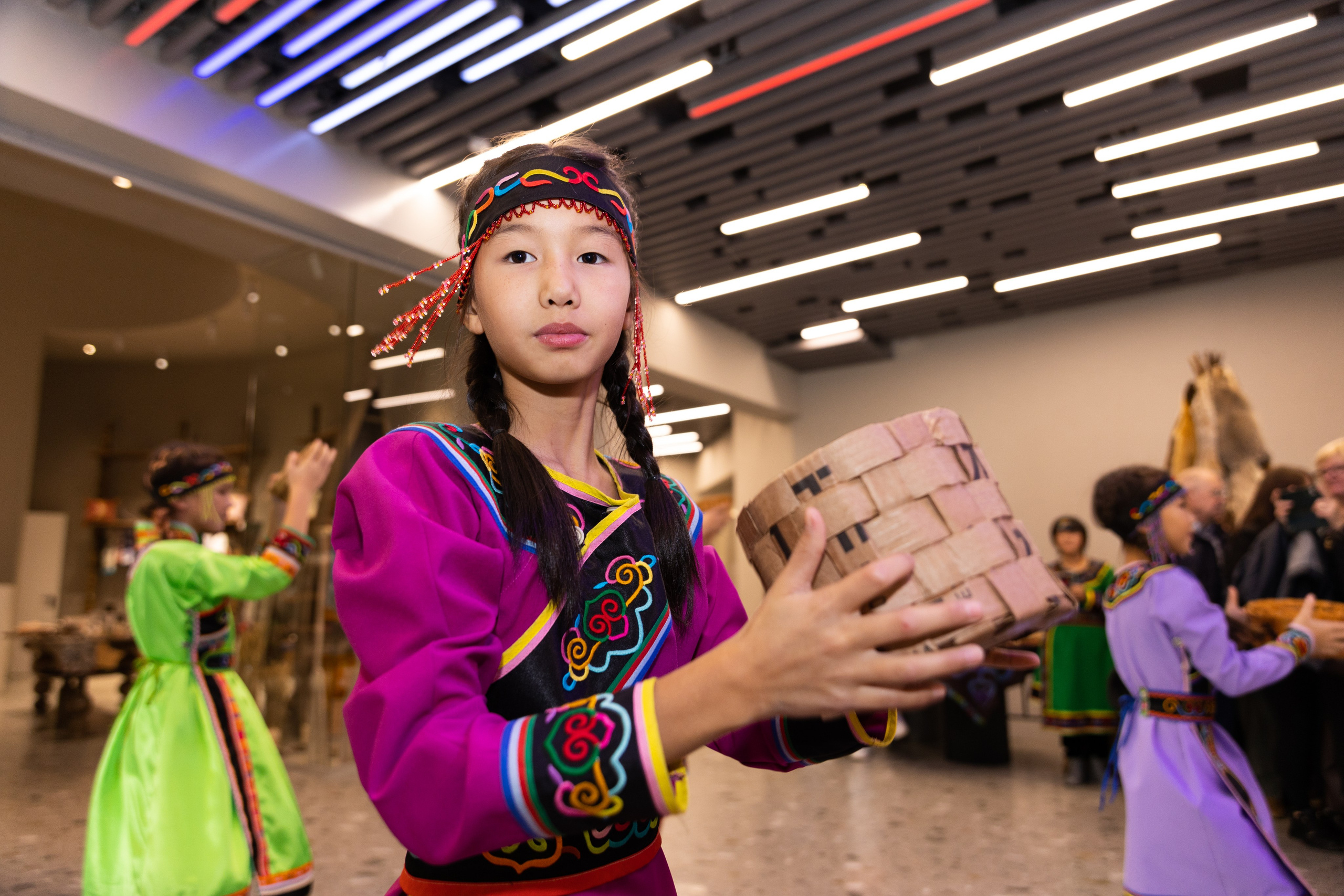 День народного единства в Национальном центре Россия. Олег Катакинов| Репортажный фотограф в городе у моря (Владивосток)