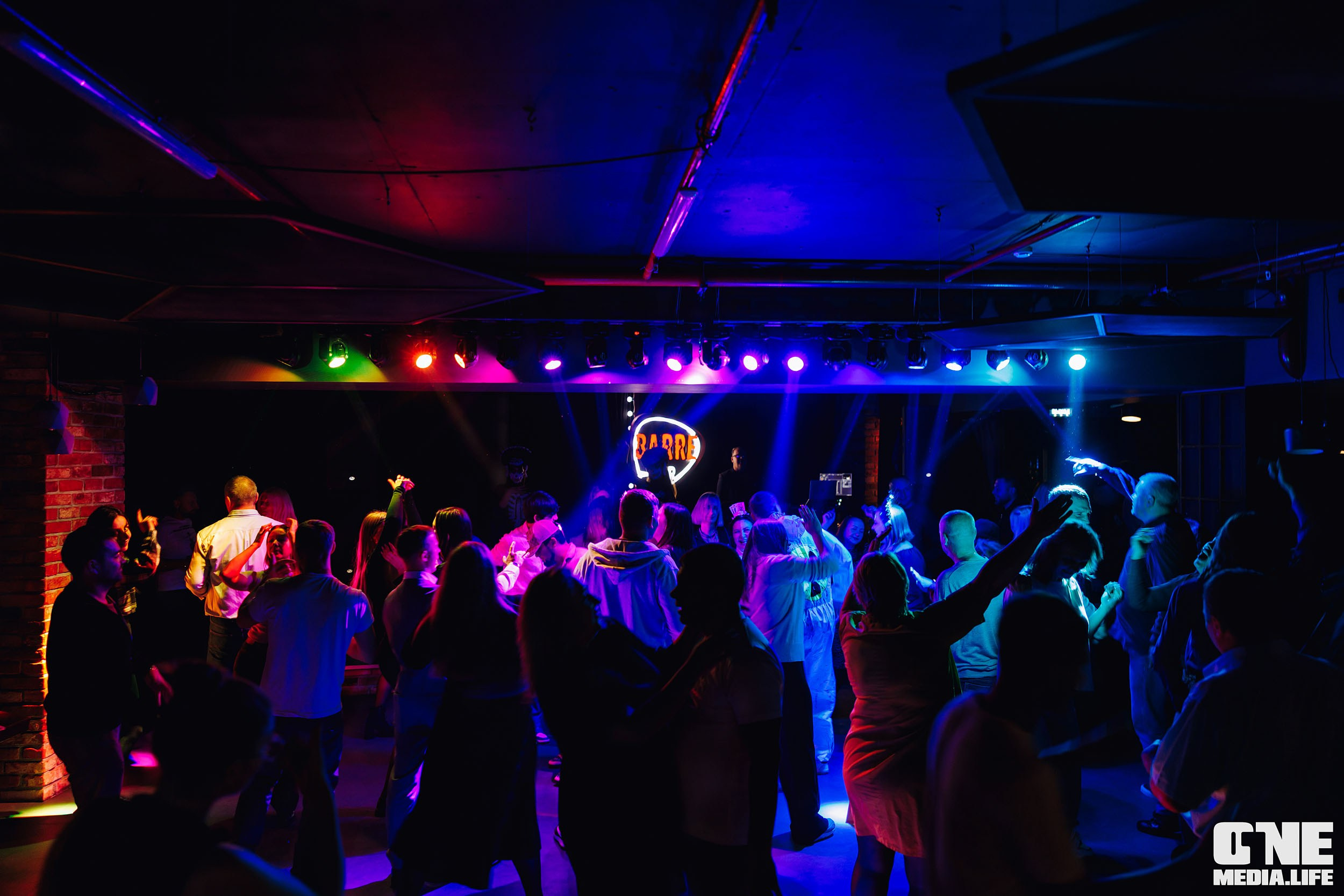 Фоторепортаж из бара Баррэ. One Media Life: фоторепортажи, фотоотчеты с мероприятий и заведений