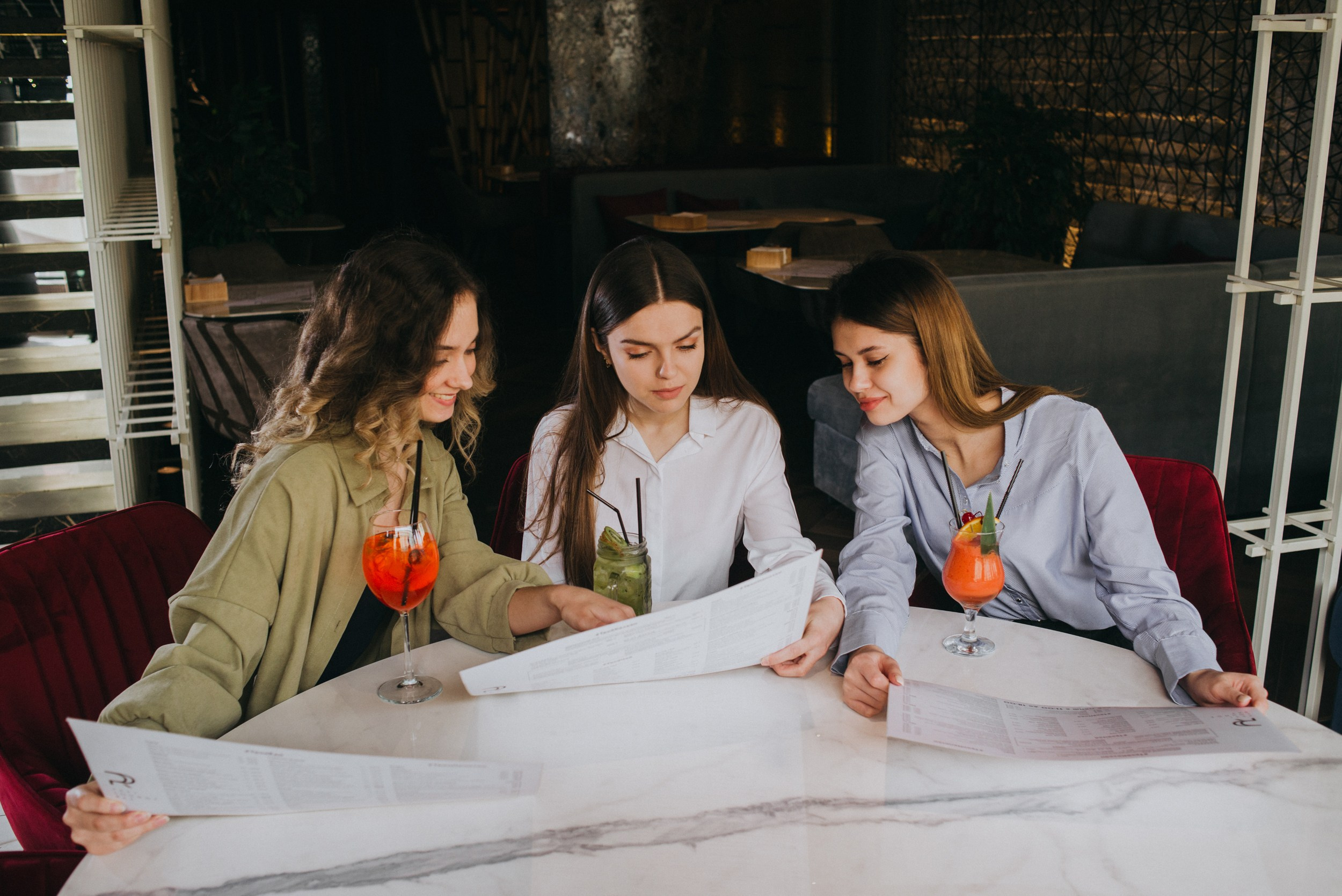 Pari — контент. Главная