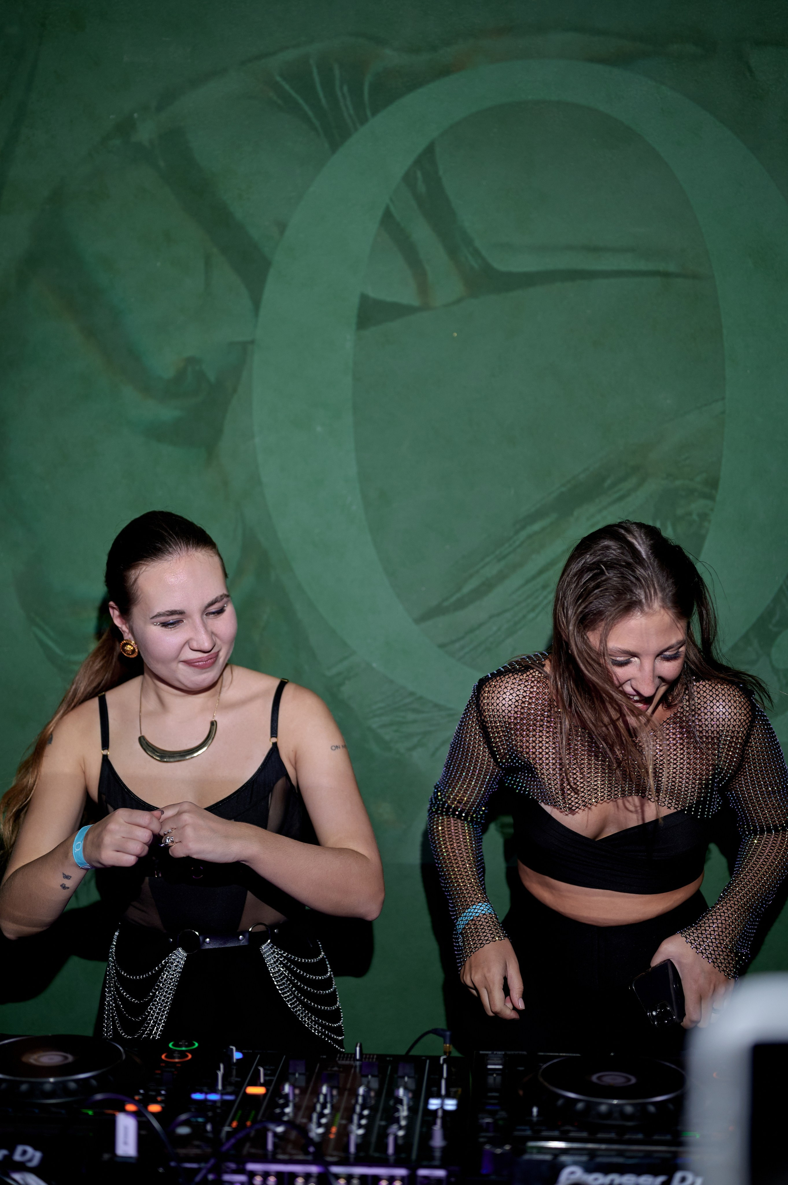 Вечеринка в баре Myst. Анна Гончарова свадебный и репортажный фотограф в Москве