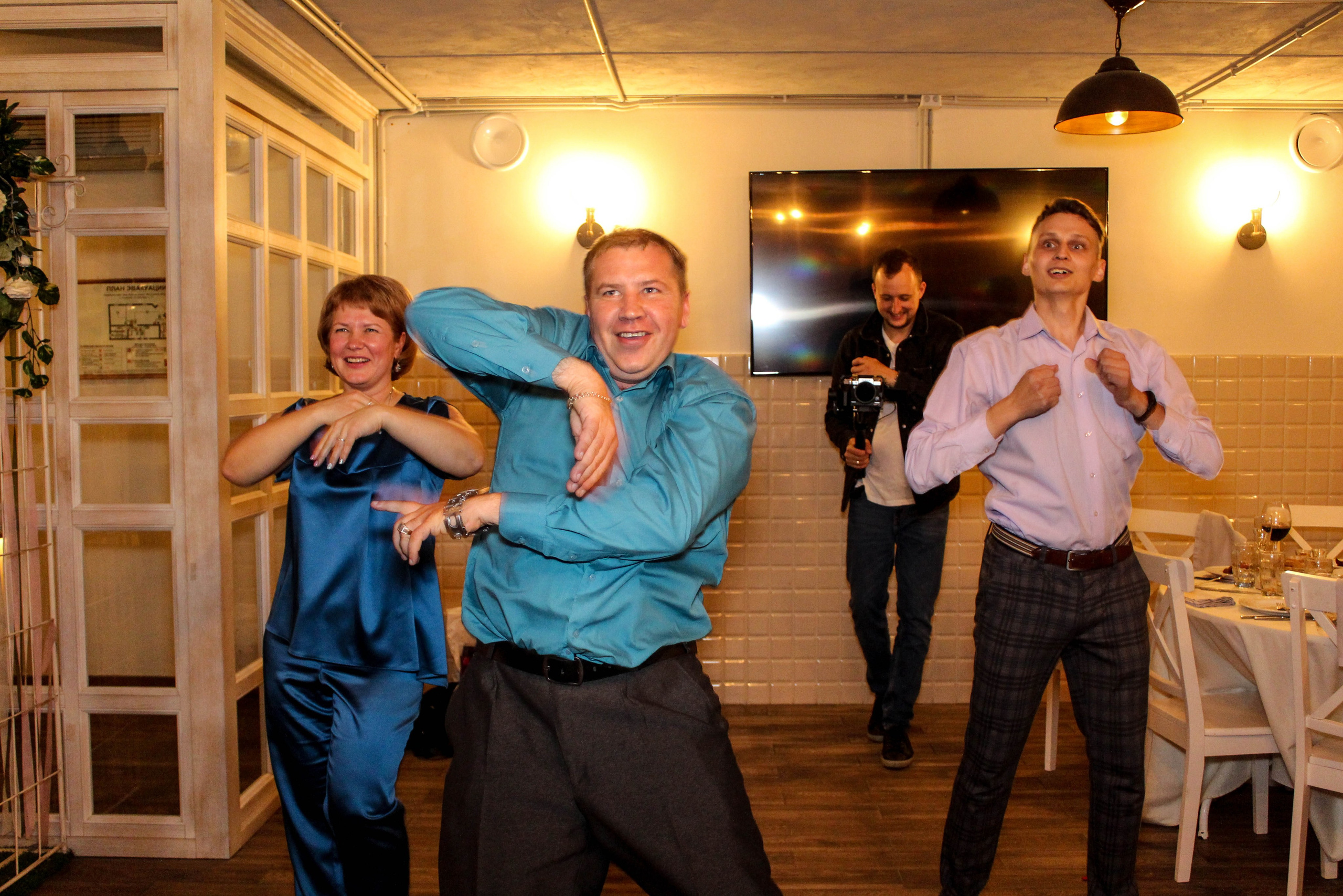 Эмоции гостей. Виктория Шишкова свадебный фотограф Москва и МО (Балашиха, Щелково)