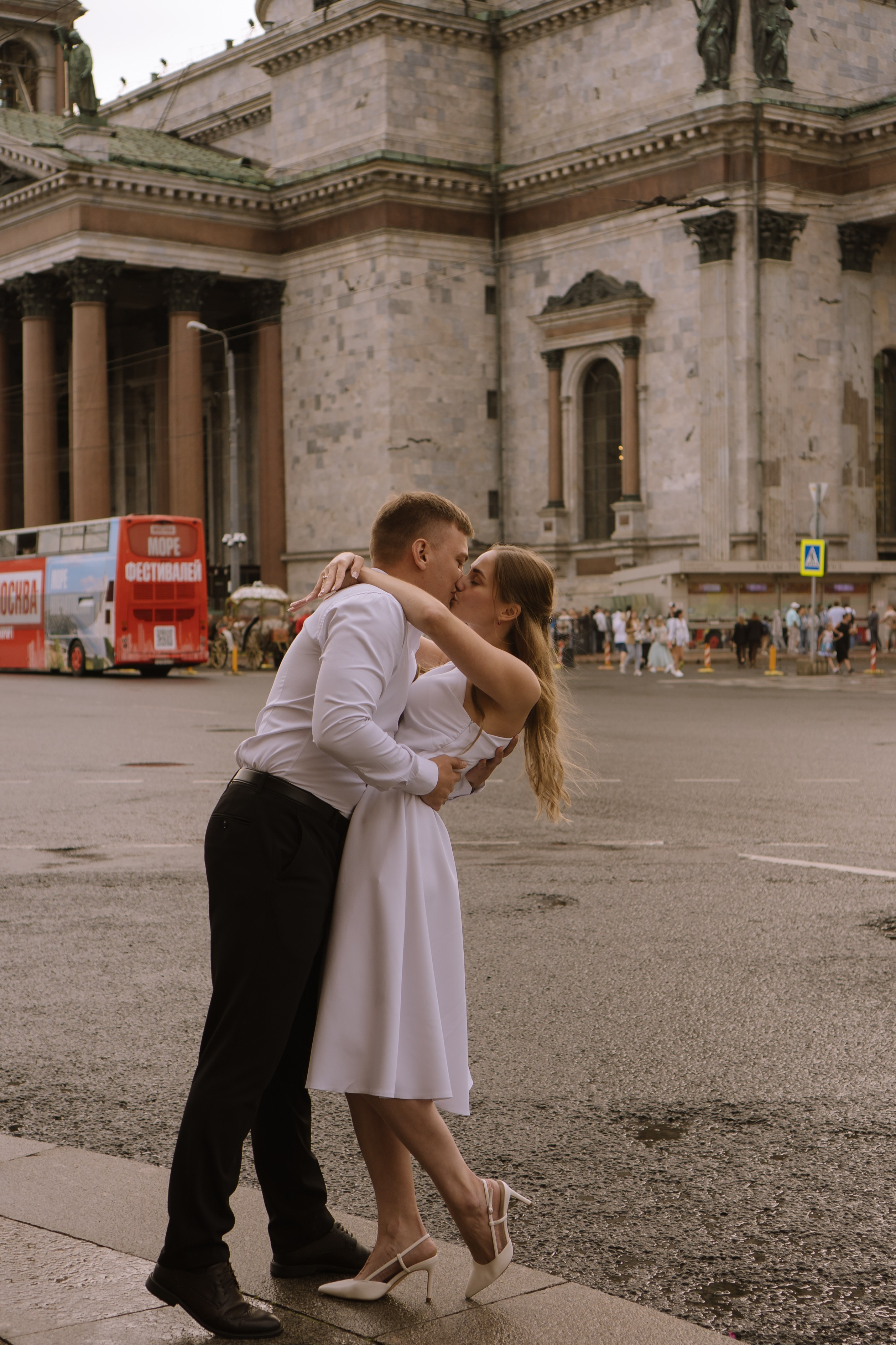 СВАДЕБНАЯ СЬЕМКА С ИСАКИЕВСКИМ СОБОРОМ, АСТОРИЯ И ЗАКОНОДАТЕЛЬНОЕ СОБРАНИЕ. Профессиональный фотограф, Санкт-Петербург — Виктория Богомолова