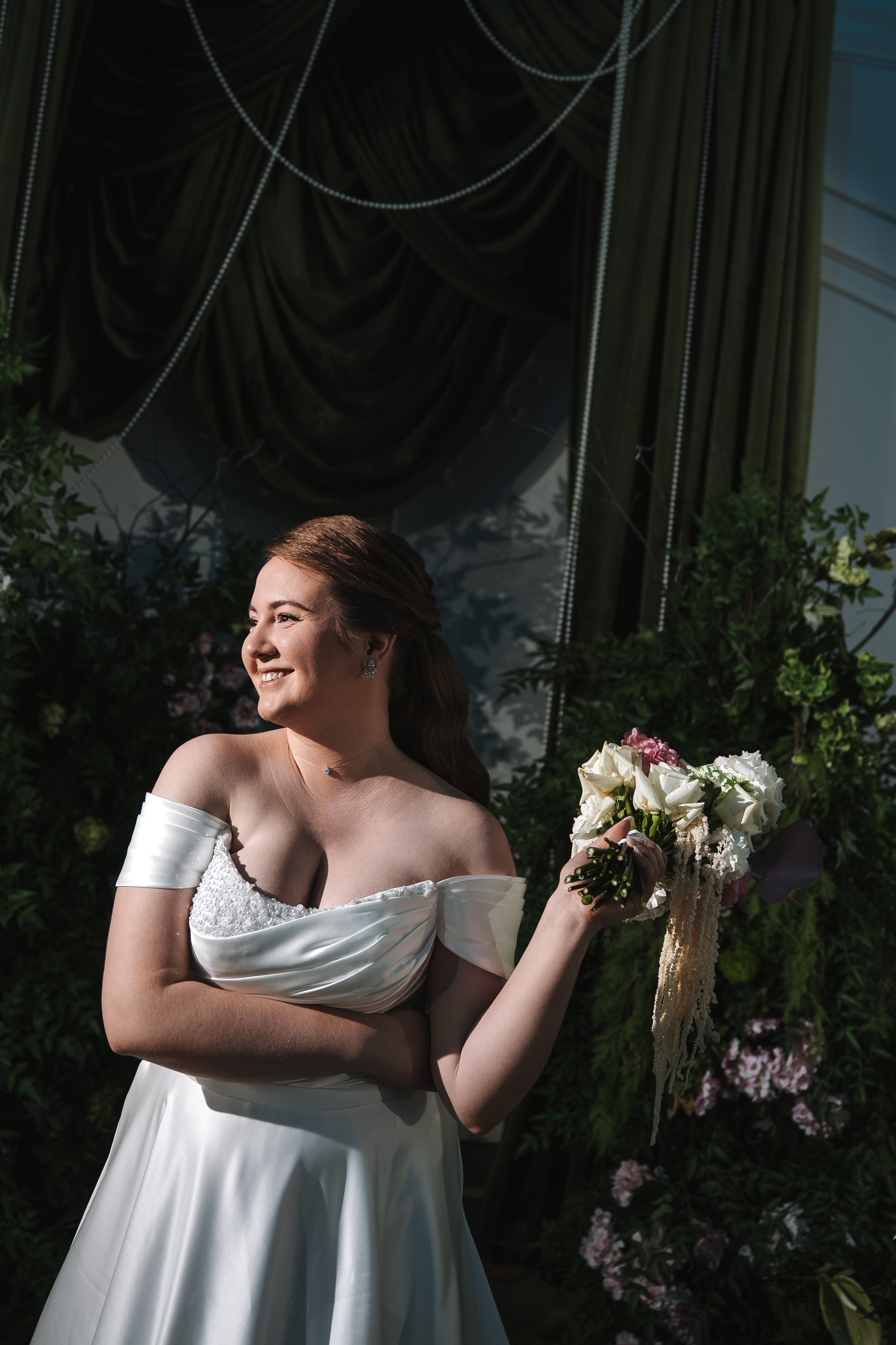 Свадьба White Hall (Dasko Garden), Уфа — фотосессия, банкет и семейные холсты