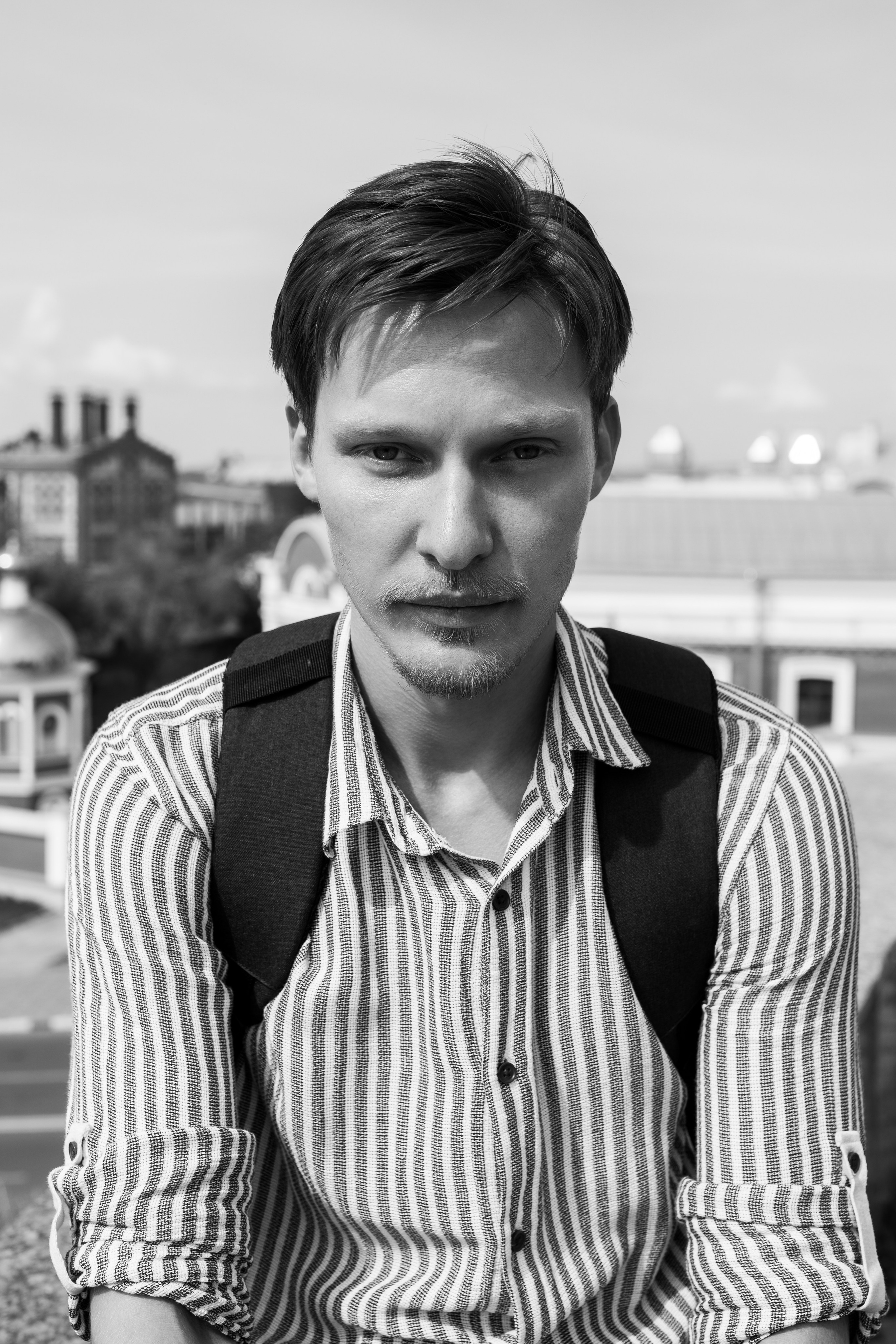 Тарас. Мужская фотосессия на улице. Фотограф в Самаре Иван Булатов