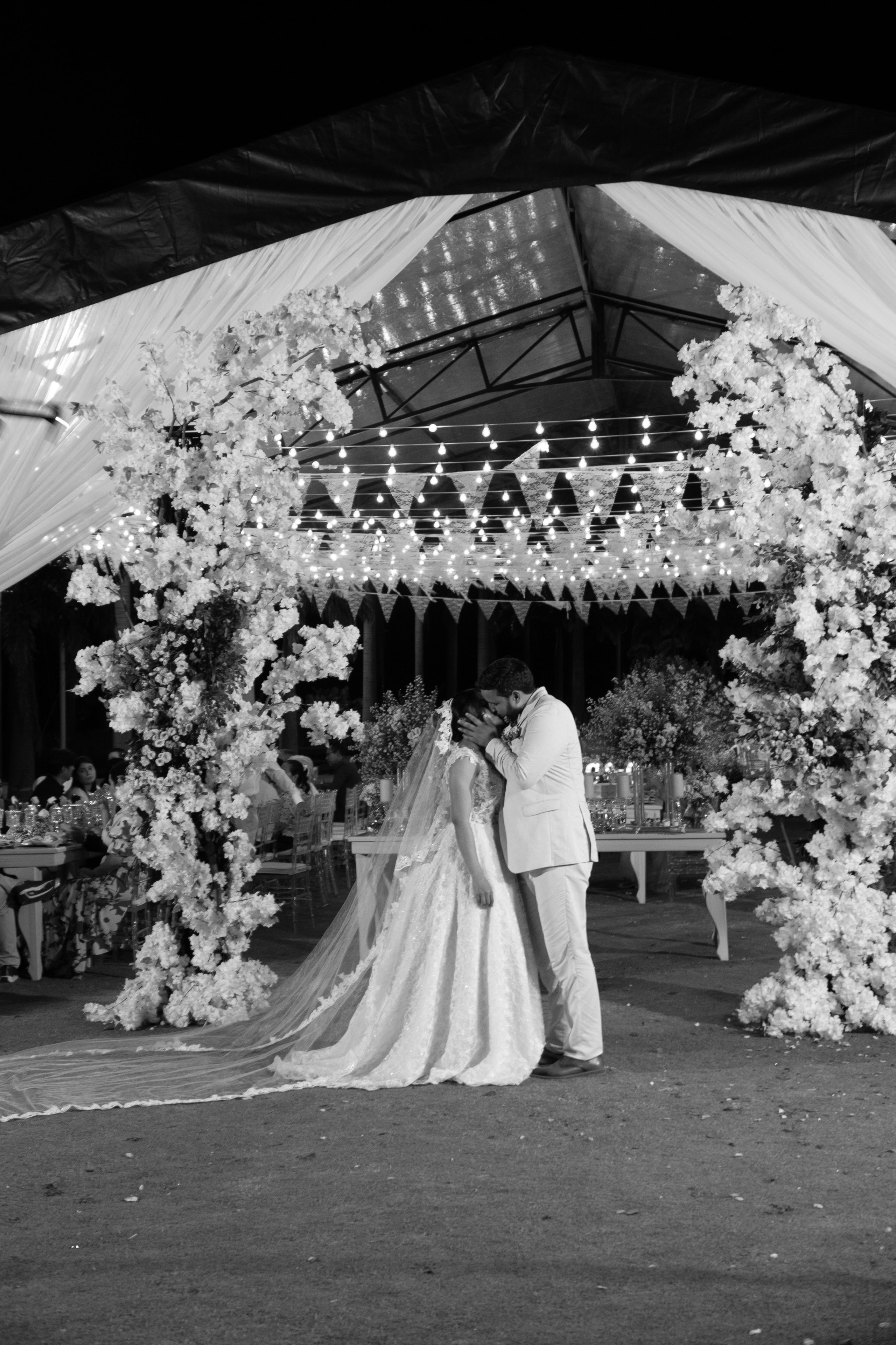 Carola & Gerson. Wedding Photographer in Barcelona and Medellin