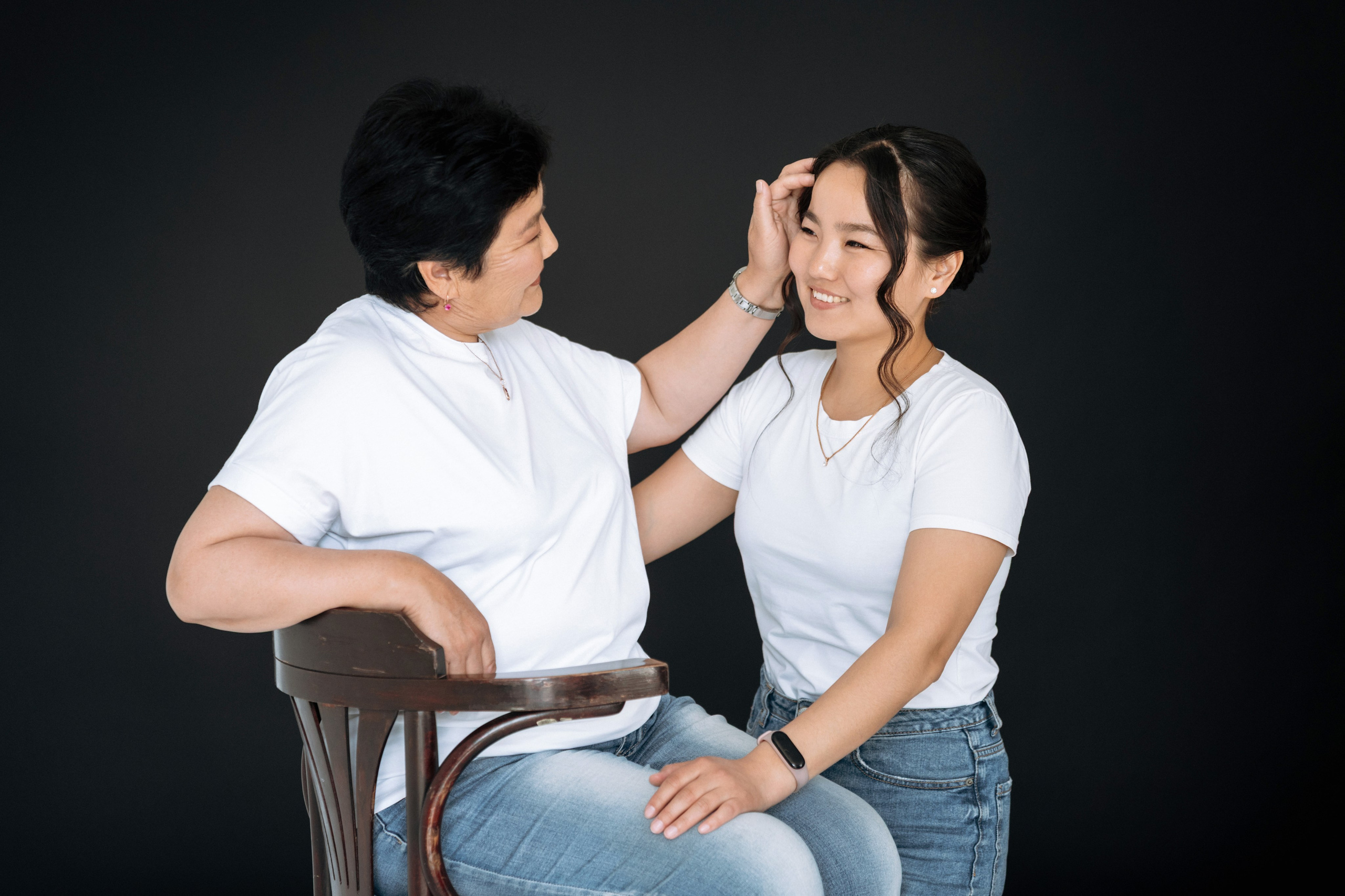 Валентина и Люда Галсановы. Фотограф Улан-Удэ