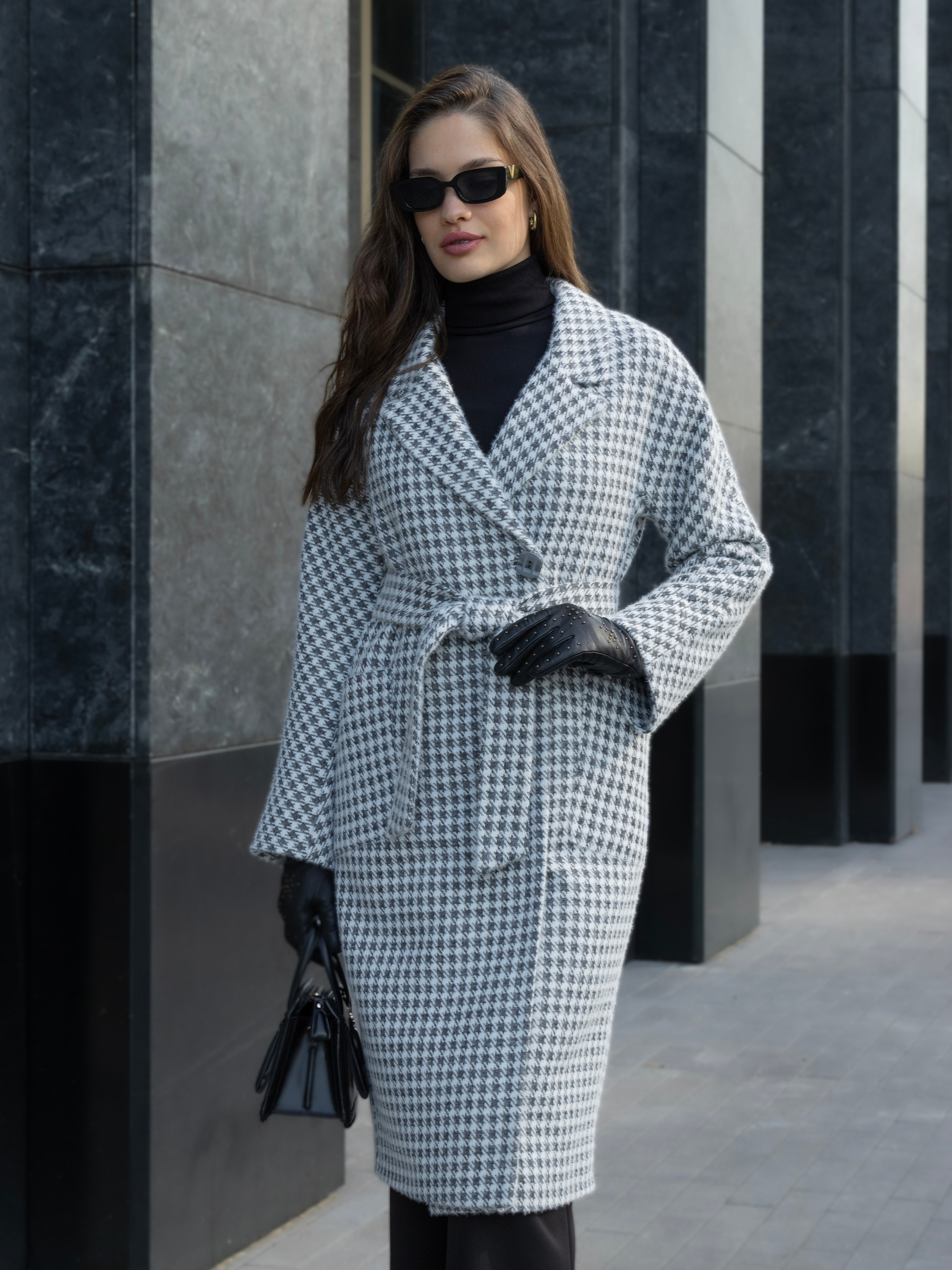 Пальто. Фотостудия для Wildberries Ozon