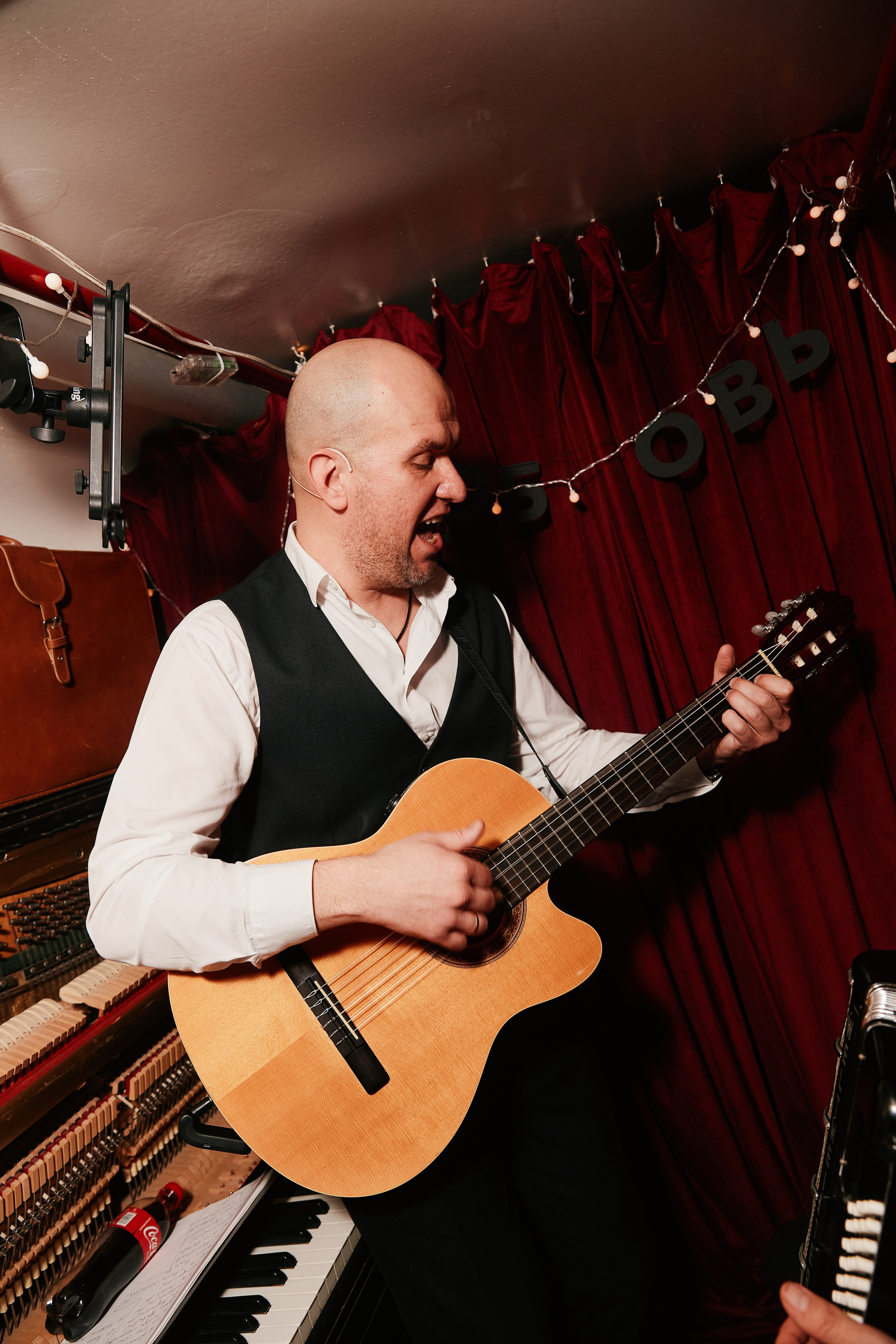 Tram 35 30.11. Свадебный репортажный фотограф краснодар максим дремов дрёмов фотосессия студия цена